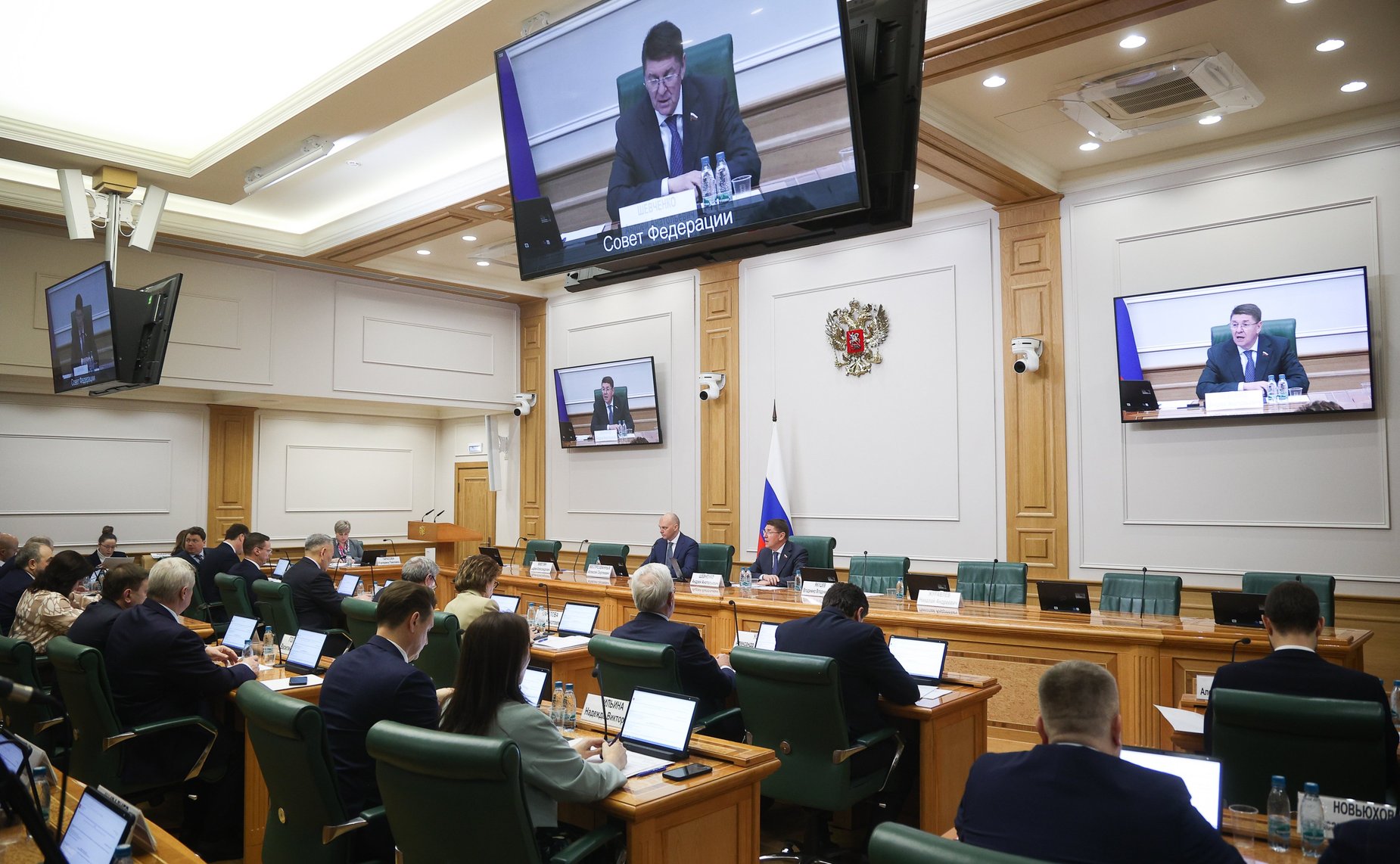 Расширенное заседание Комитета СФ по федеративному устройству, региональной политике, местному самоуправлению и Делам Севера на тему «О развитии коммунальной инфраструктуры на территории Калининградской области»