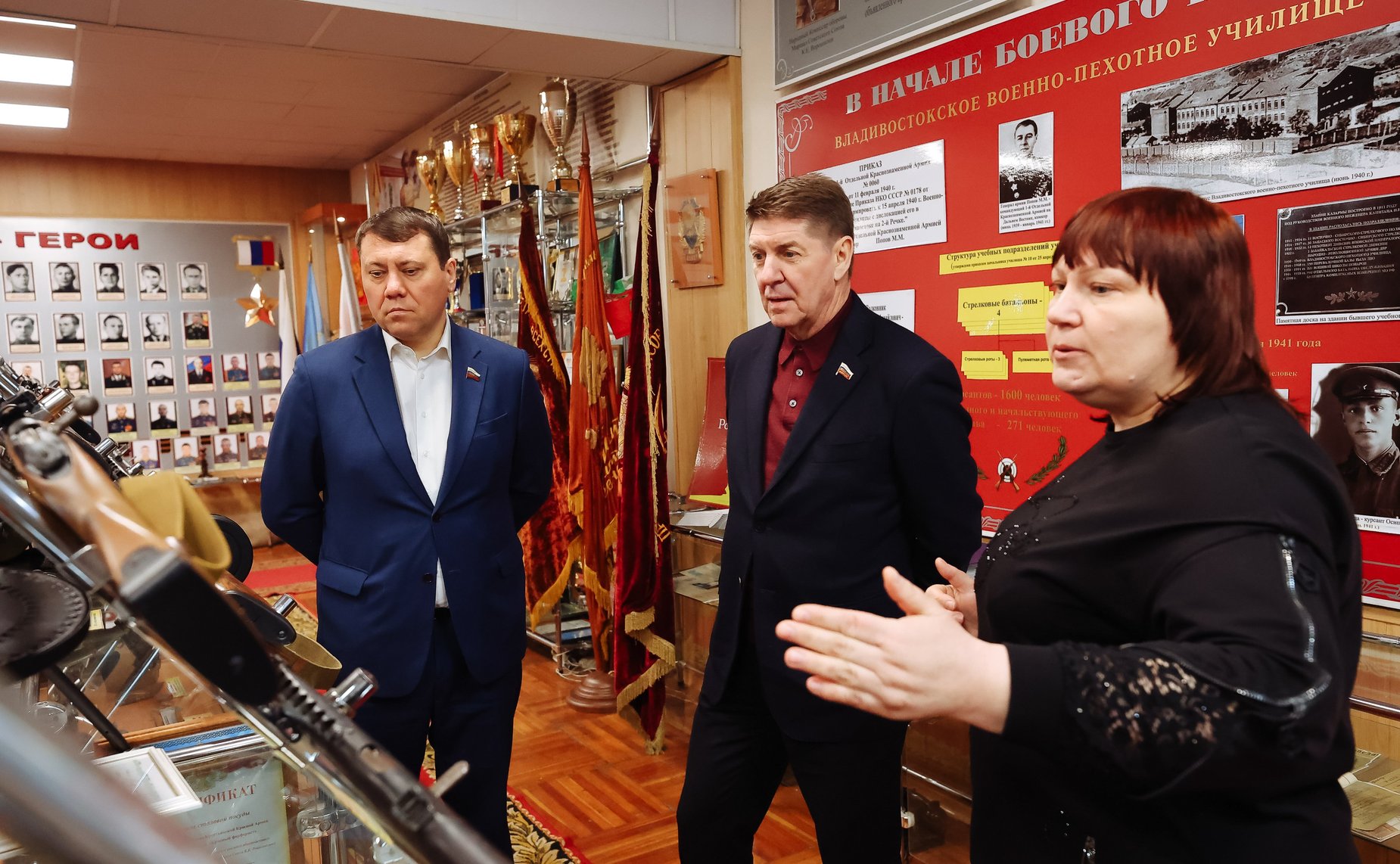 Сенаторы Российской Федерации посетили Дальневосточное гвардейское высшее общевойсковое командное училище ордена Жукова им. Маршала Советского союза К.К. Рокоссовского и музей училища