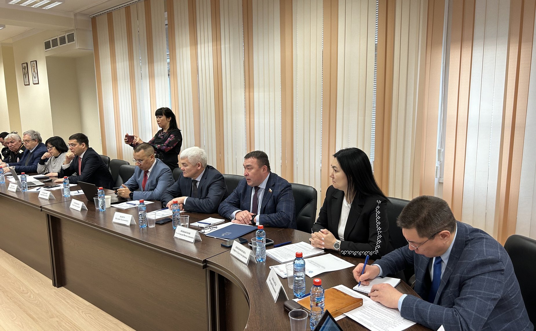 Александр Новьюхов принял участие в экспертном семинаре, посвященном развитию законодательства в области прав коренных малочисленных народов