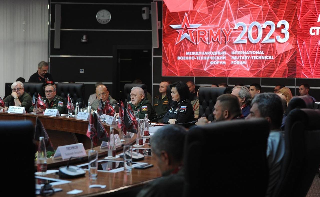 Маргарита Павлова выступила спикером конференции «Армия и общество. Стратегия ментальной безопасности»