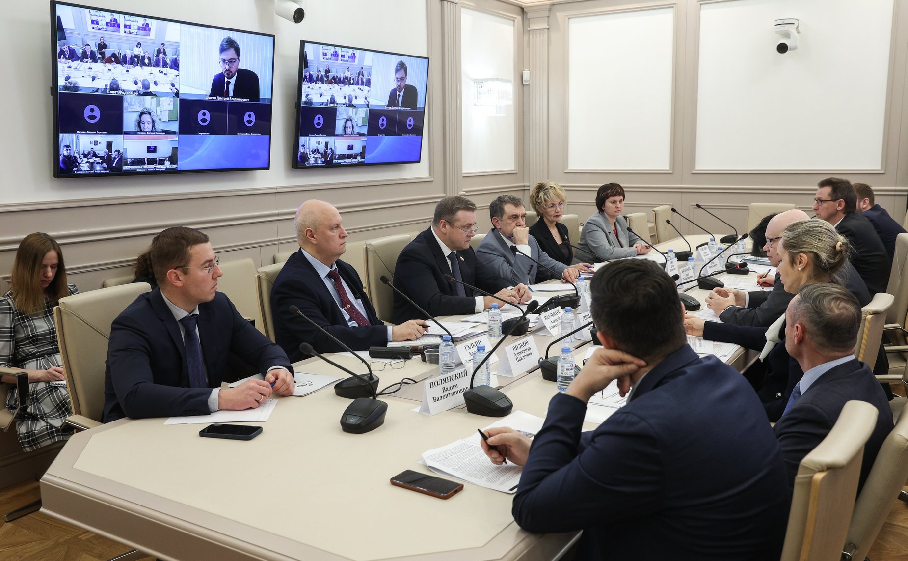 Совещание Комитета СФ по бюджету и финансовым рынкам «Совершенствование антидемпинговых мер и закупочных процедур при проведении конкурсов и аукционов на выполнение строительных работ»