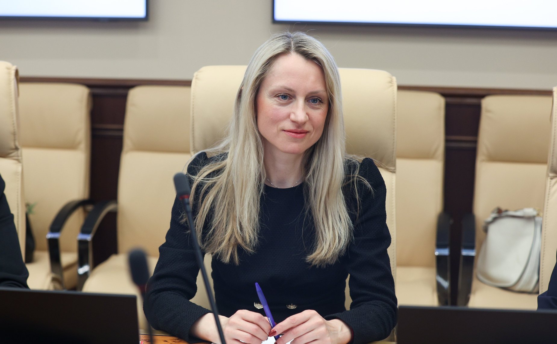 Круглый стол Комитета Совета Федерации по социальной политике на тему «О совершенствовании оказания медицинской помощи пациентам с рассеянным склерозом»