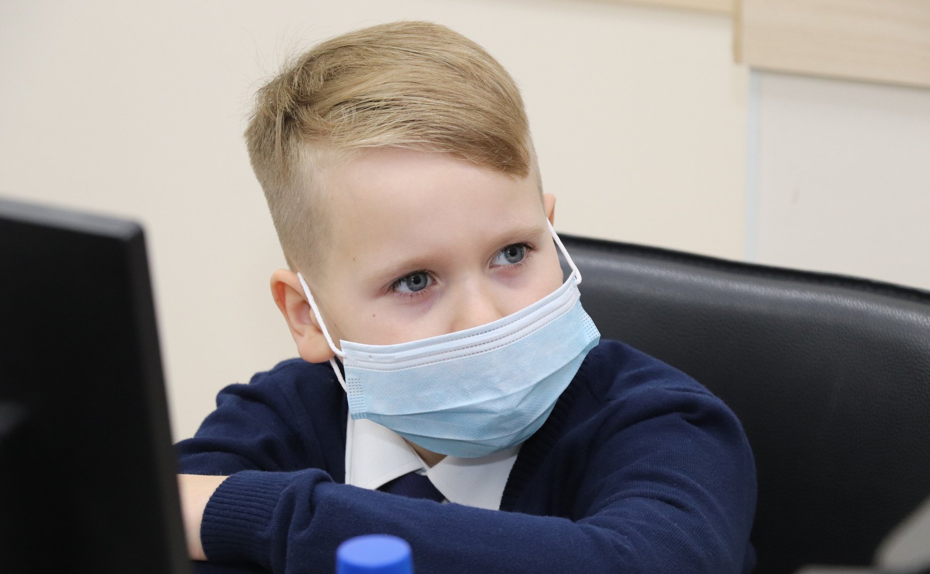 Егор Борисов вручили детям-героям памятные медали Совета Федерации «За проявленное мужество»