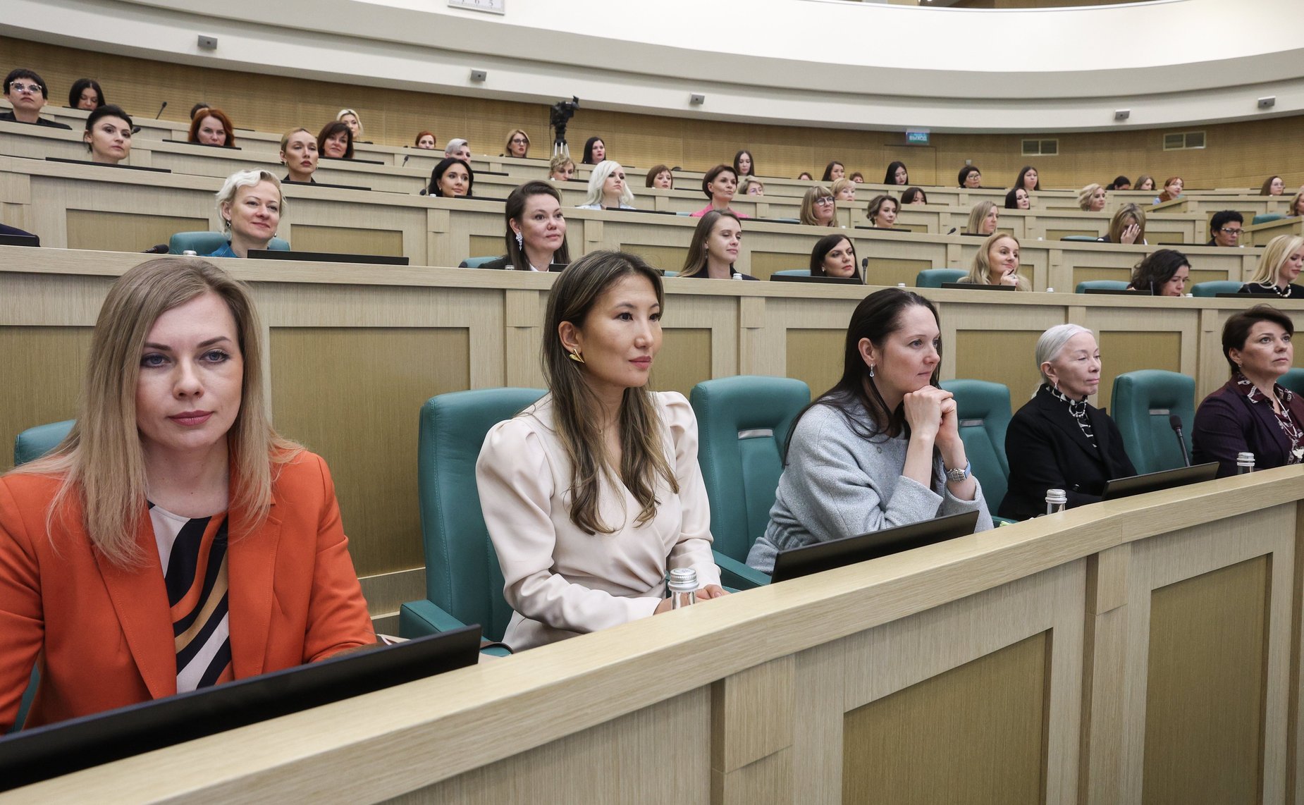 Встреча Председателя Совета Федерации Валентины Матвиенко с женщинами-предпринимателями «Голос женского бизнеса»
