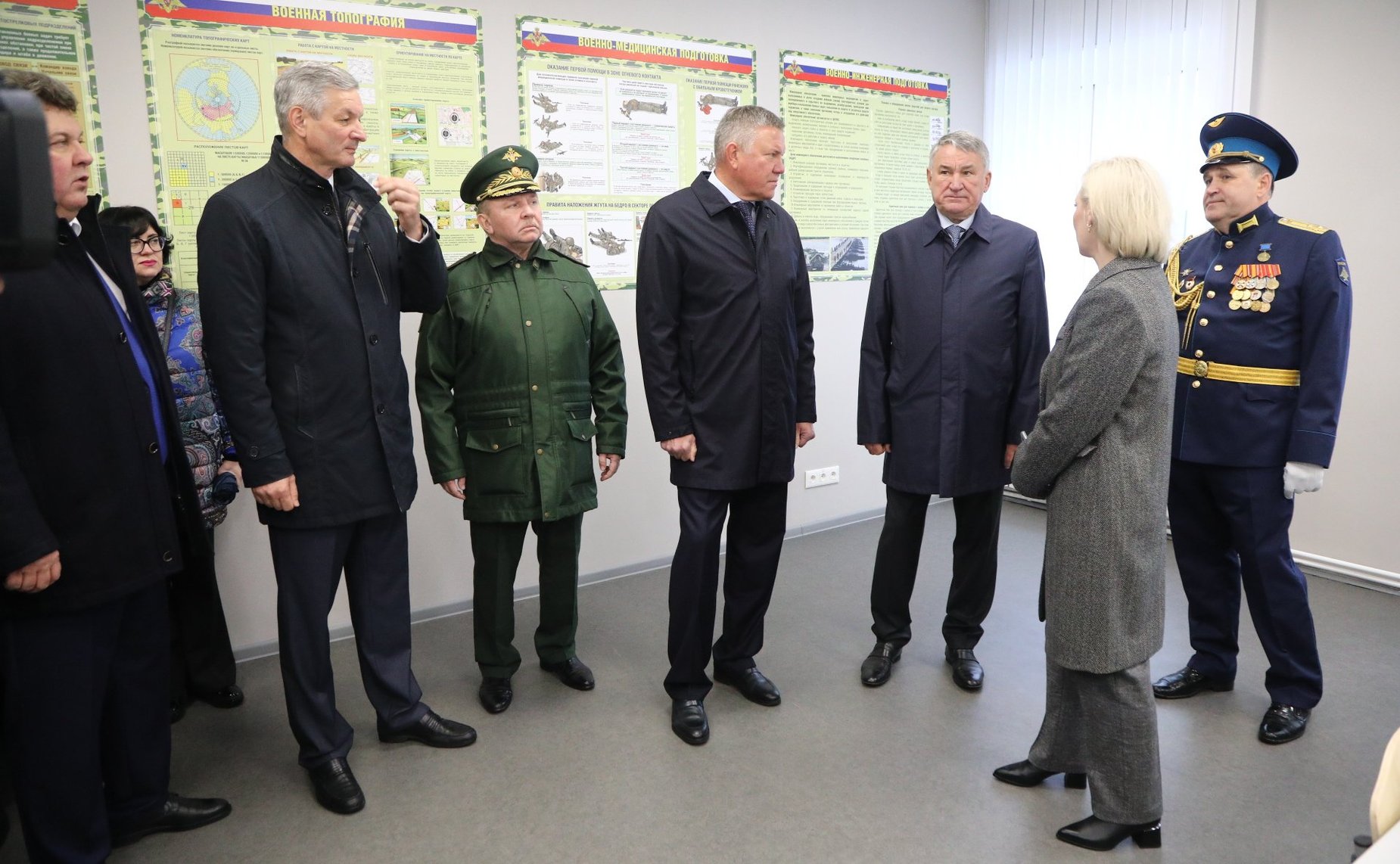 Заместитель Председателя СФ Юрий Воробьев и губернатором Вологодской области Олег Кувшинников приняли участие в торжественном открытии военного учебного центра