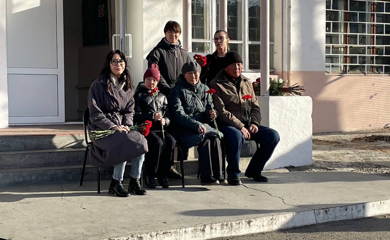 Баир Жамсуев принял участие в открытии мемориальной доски Герою Российской Федерации Эдуарду Норполову