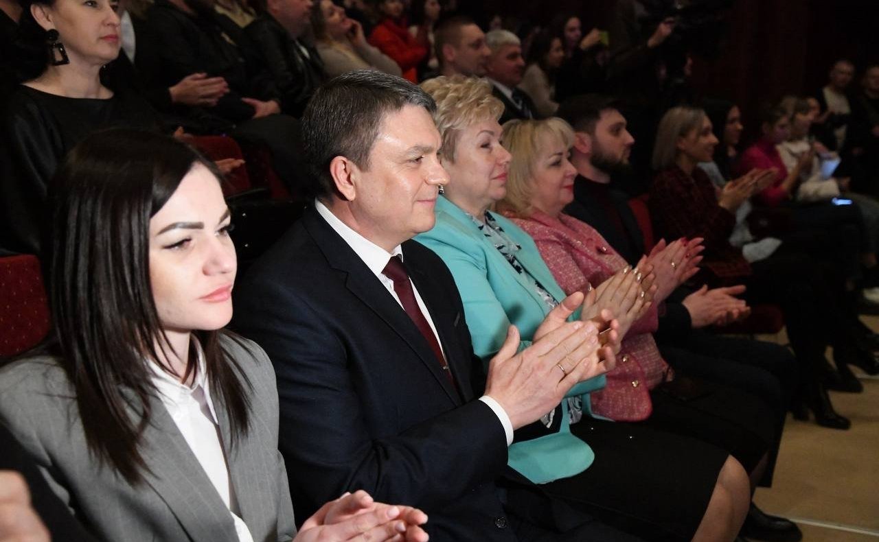 Ольга Бас в ходе поездки в регион приняла участие в пятидневном тематическом маршруте «Мы вернулись в Россию»