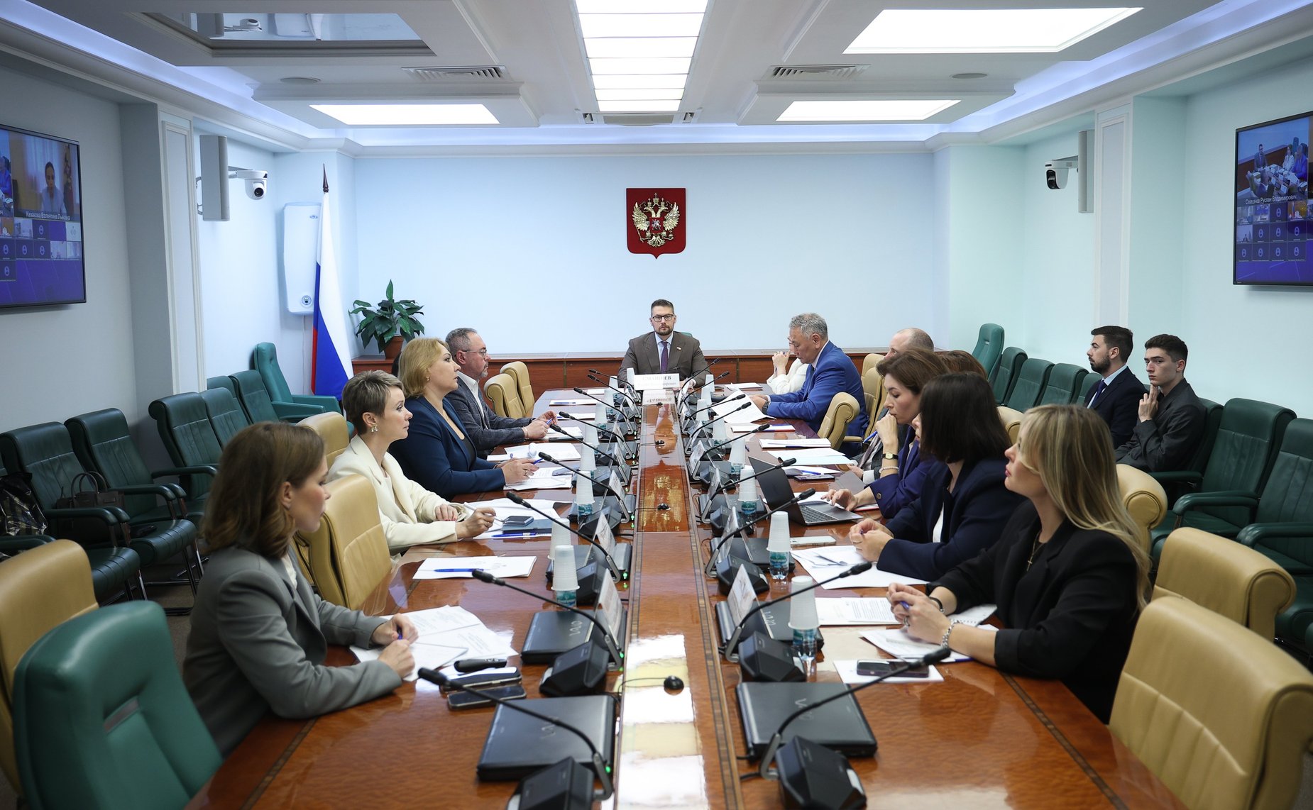 Круглый стол Комитета СФ по конституционному законодательству и государственному строительству «Законодательное обеспечение государственной миграционной политики Российской Федерации в 2025 году: состояние и перспективы»