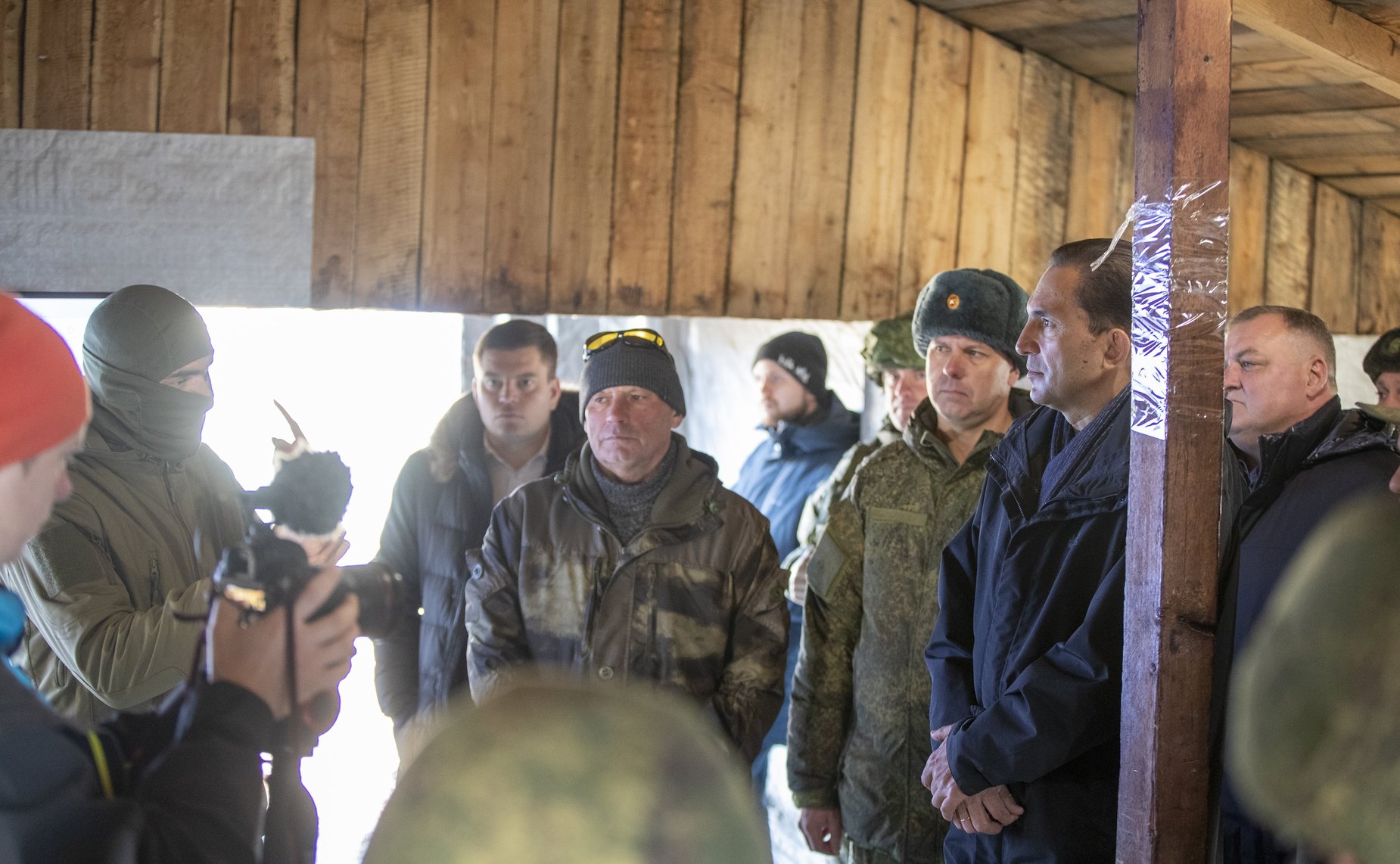 Андрей Хапочкин в рамках поездки в регион проконтролировал ход подготовки сахалинцев, мобилизованных для участия в специальной военной операции