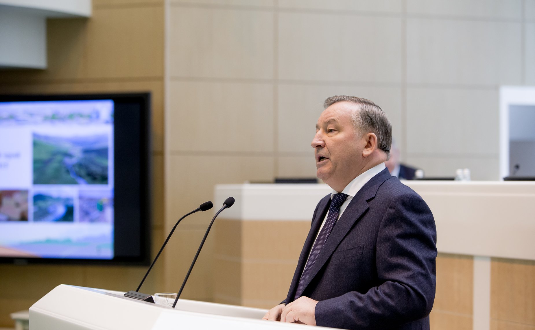 381-зеседание Совета Федерации Алтай. Карлин