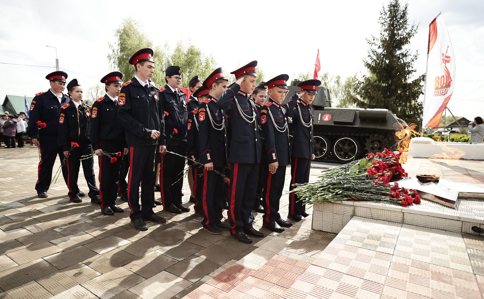 Сергей Рябухин в ходе рабочей поездки в регион принял участие во Всероссийской акции «Храним огонь Победы»