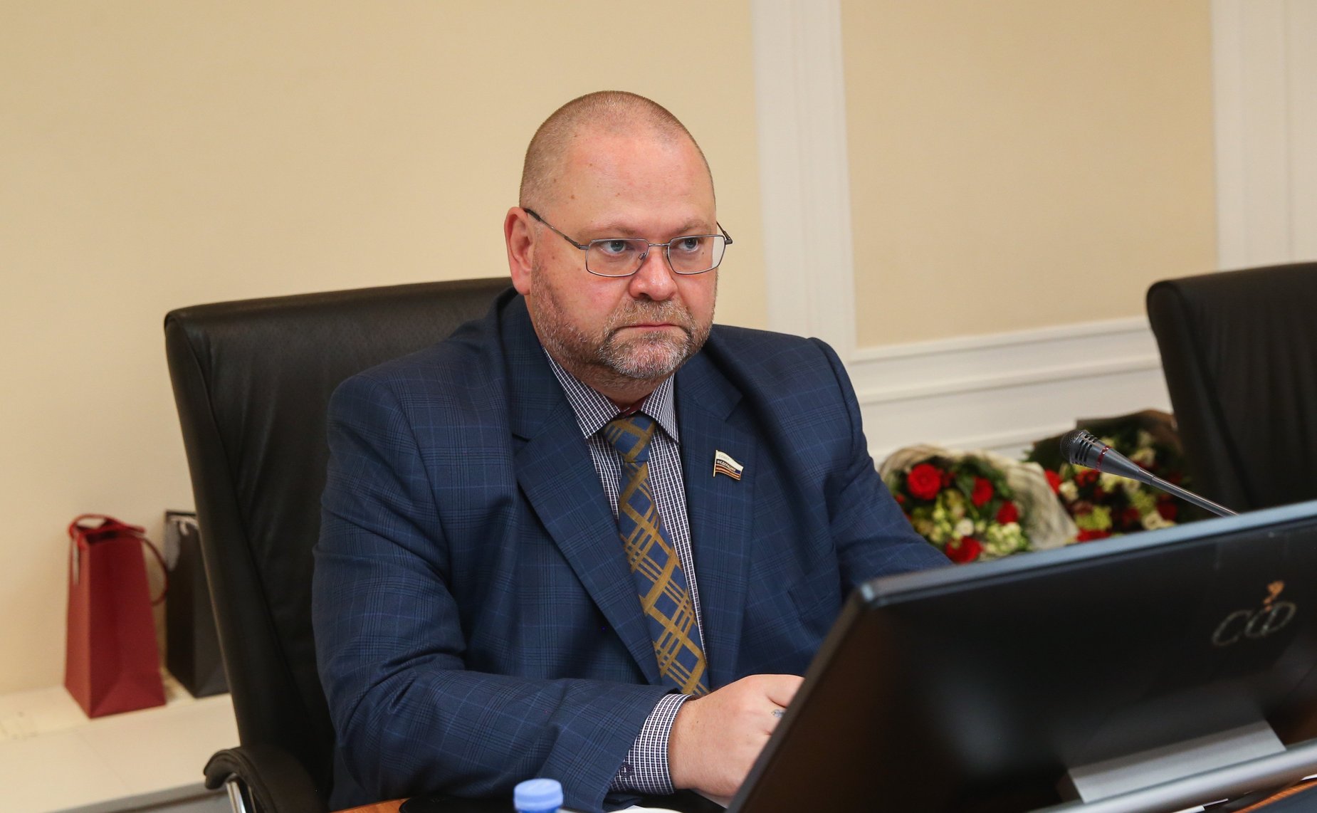 Олег Мельниченко