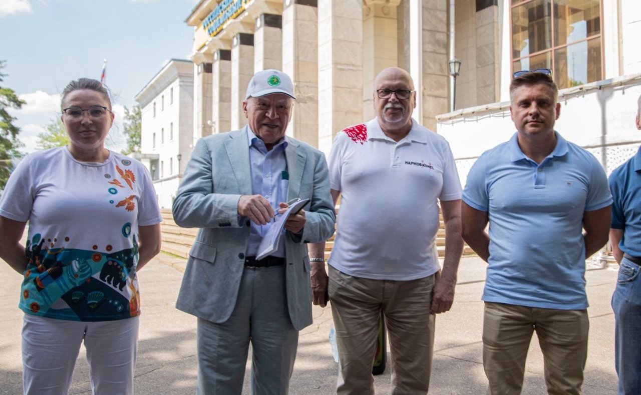 Юрий Архаров принял участие в акции «10000 шагов вместе против наркотиков!»