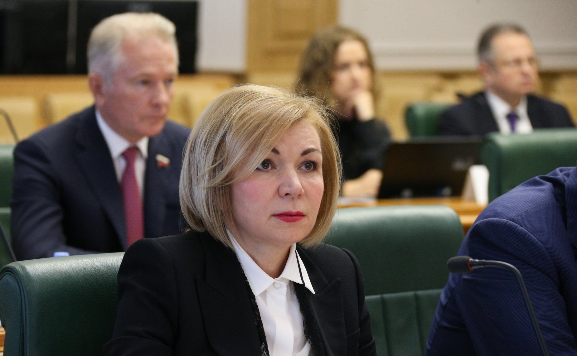 Встреча сенаторов Российской Федерации с руководителем Федерального агентства по рыболовству Ильёй Шестаковым в формате «Открытого диалога»