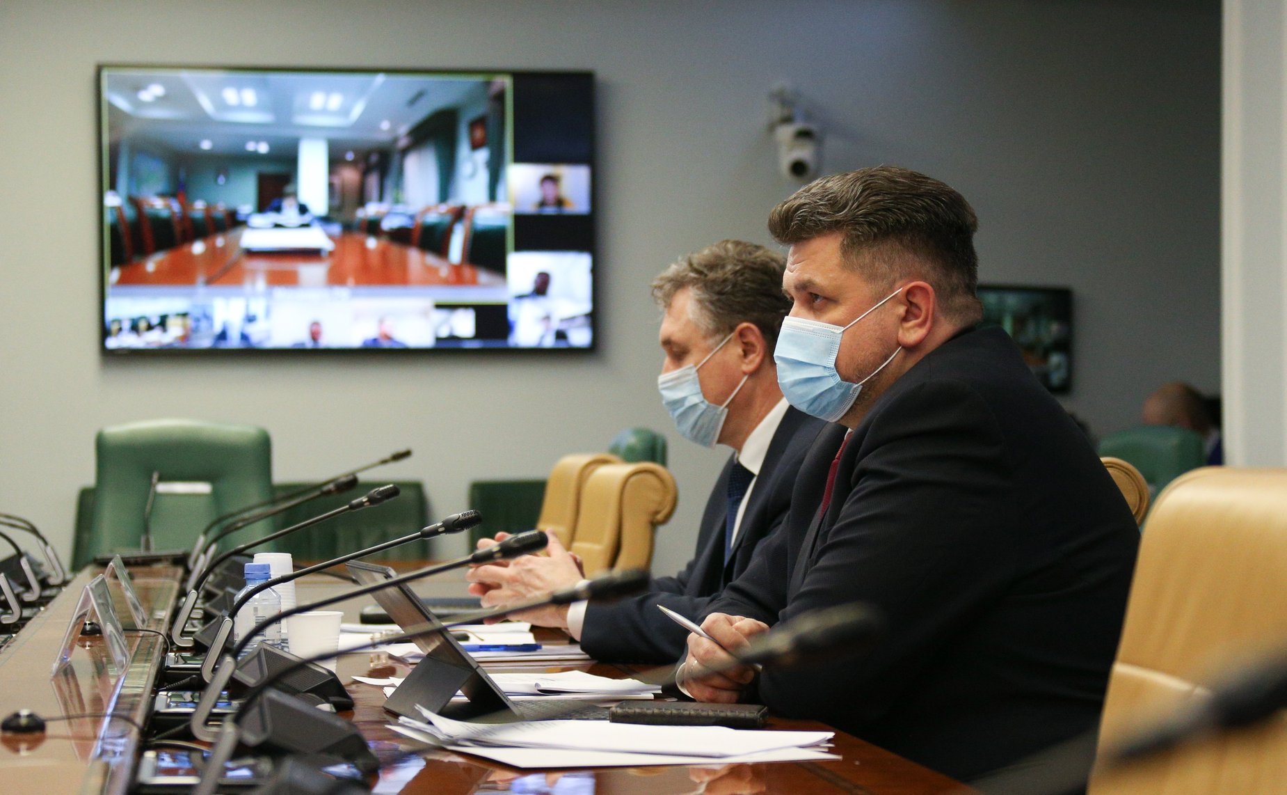 «Круглый стол» на тему «Законодательное обеспечение работы предприятий минерально-сырьевого комплекса в условиях экономических угроз»