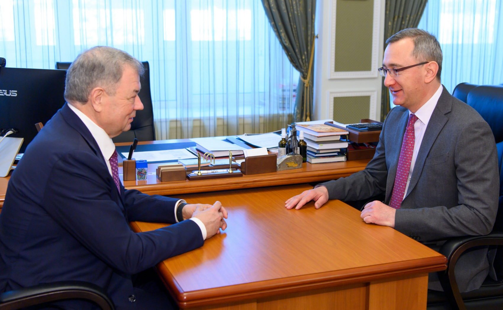 Рабочая встреча Анатолия Артамонова с губернатором Калужской области Владиславом Шапшой