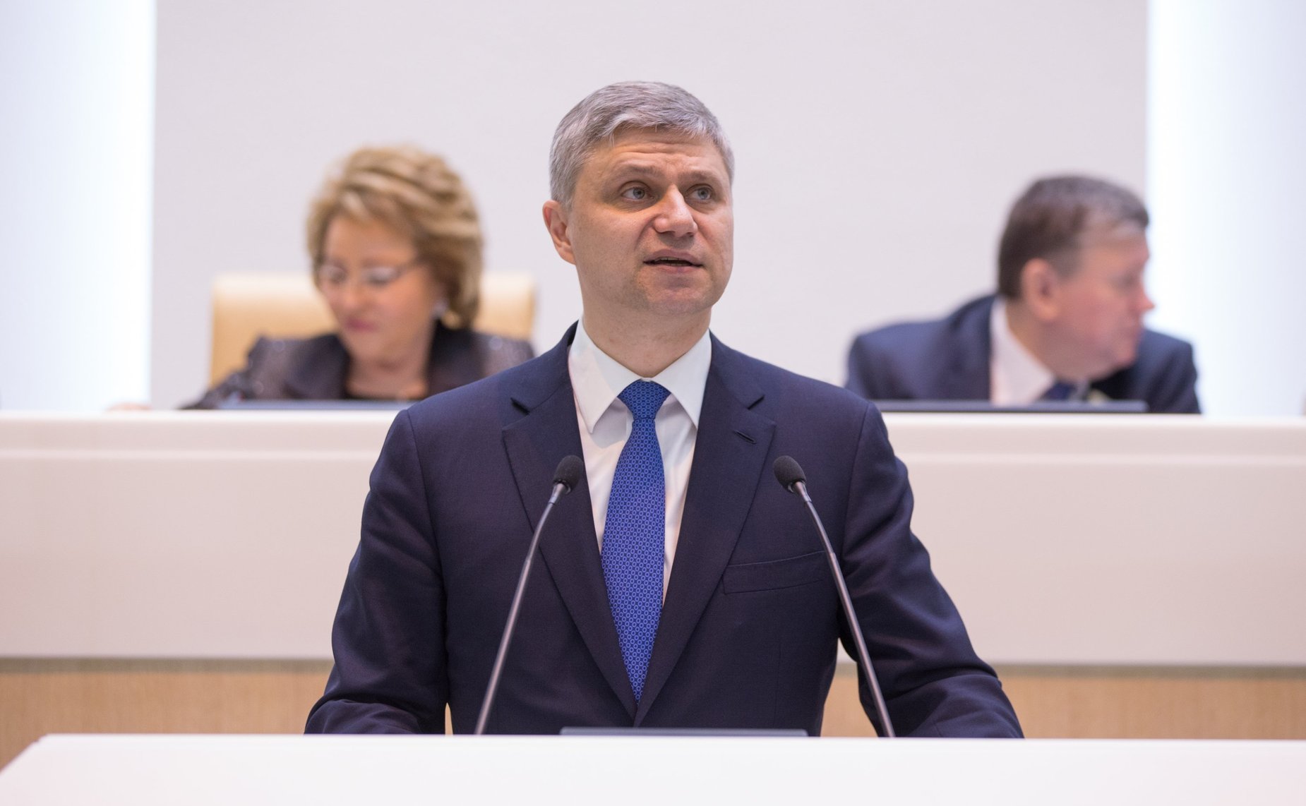 О. Белозеров