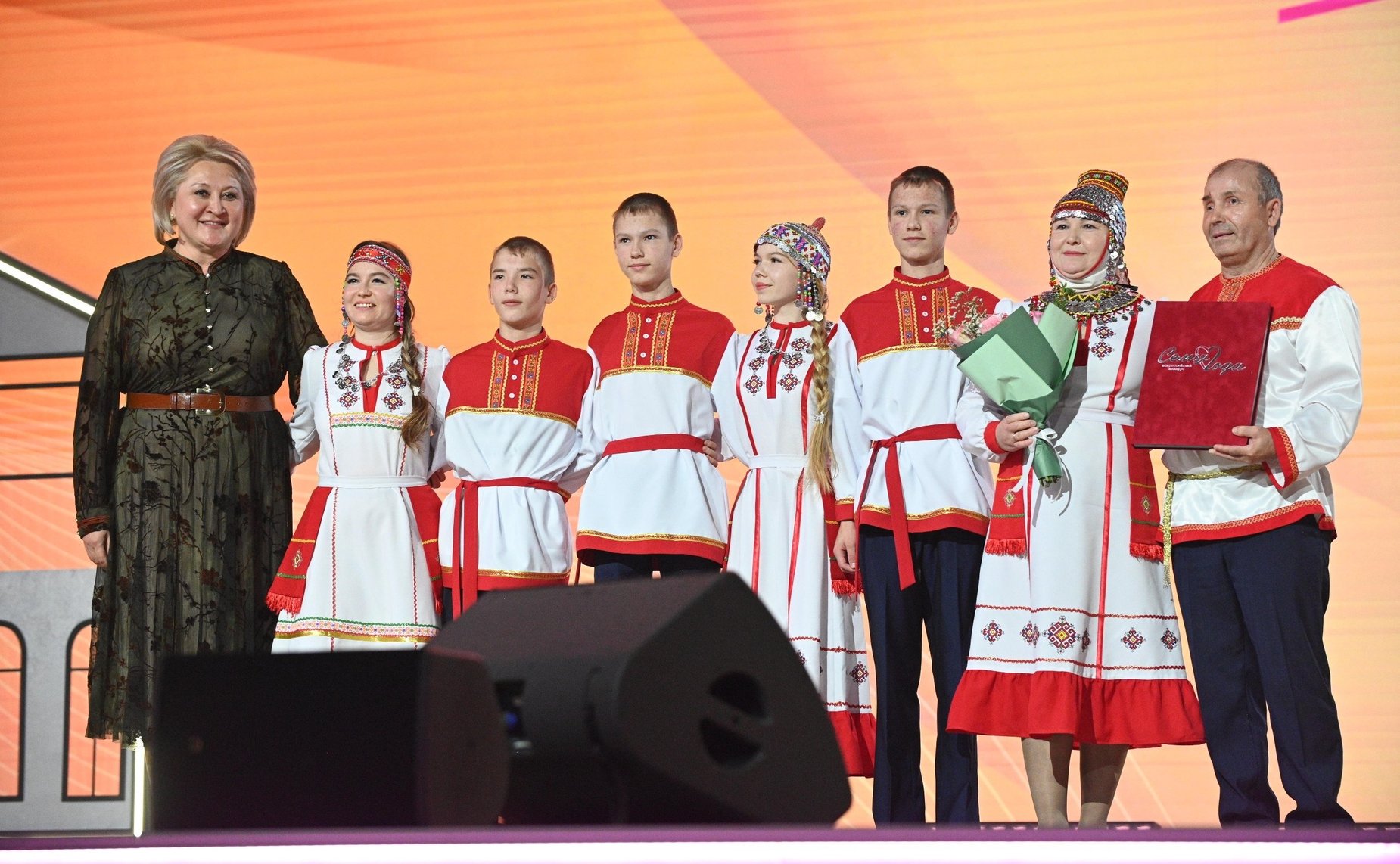 Лилия Гумерова приняла участие в торжественной церемонии награждения победителей конкурса в номинации «Золотая семья»