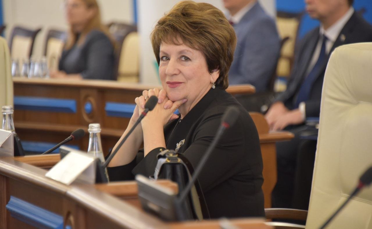 Екатерина Алтабаева приняла участие в пленарном заседании Законодательного собрания города