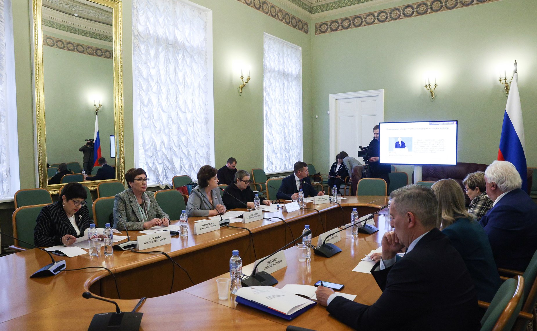 Заседание комиссии Совета законодателей РФ по вопросам социальной политики