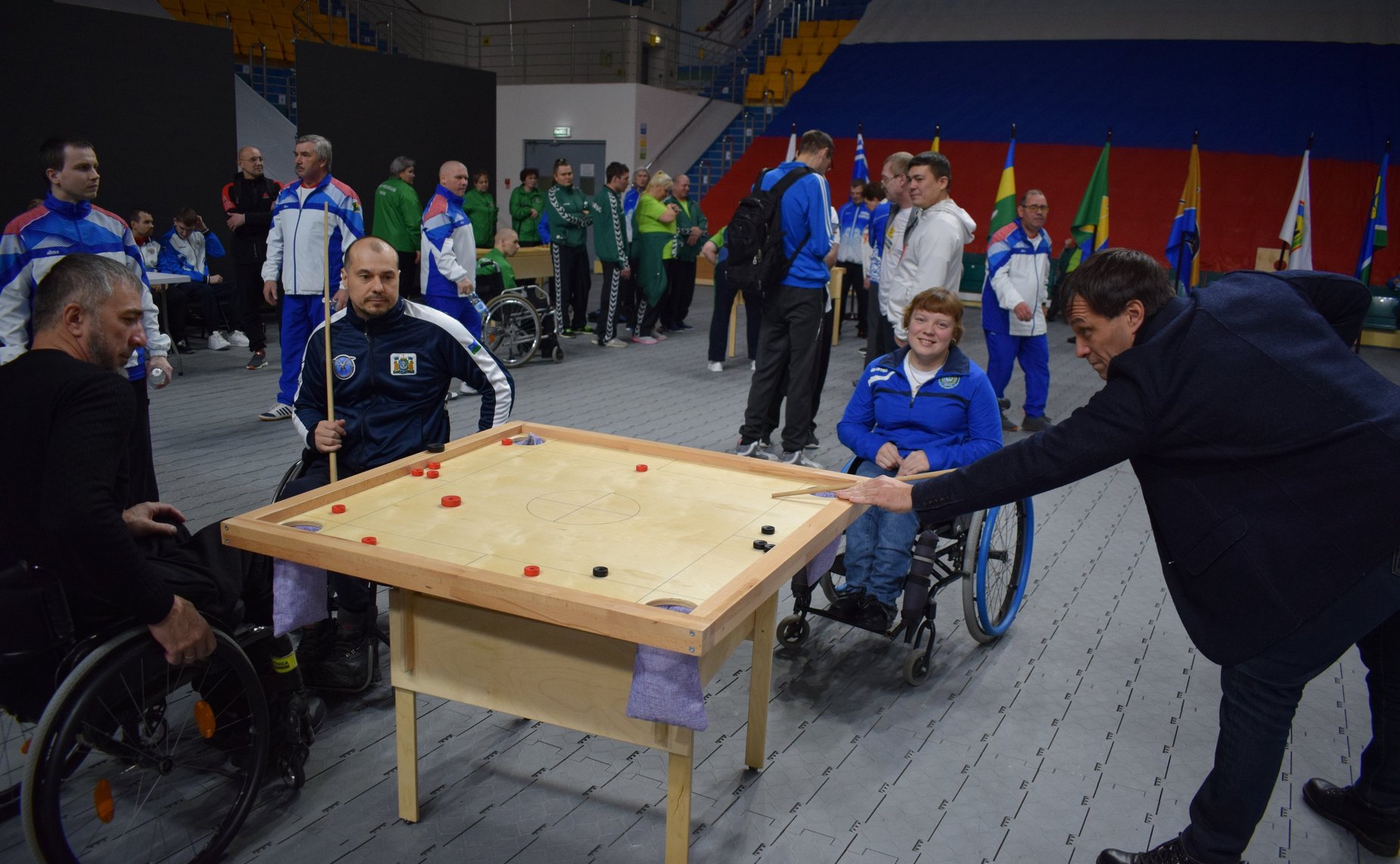 Эдуард Исаков посетил знаковые международные и региональные мероприятия, приуроченные ко Дню образования Ханты-Мансийского автономного округа – Югры