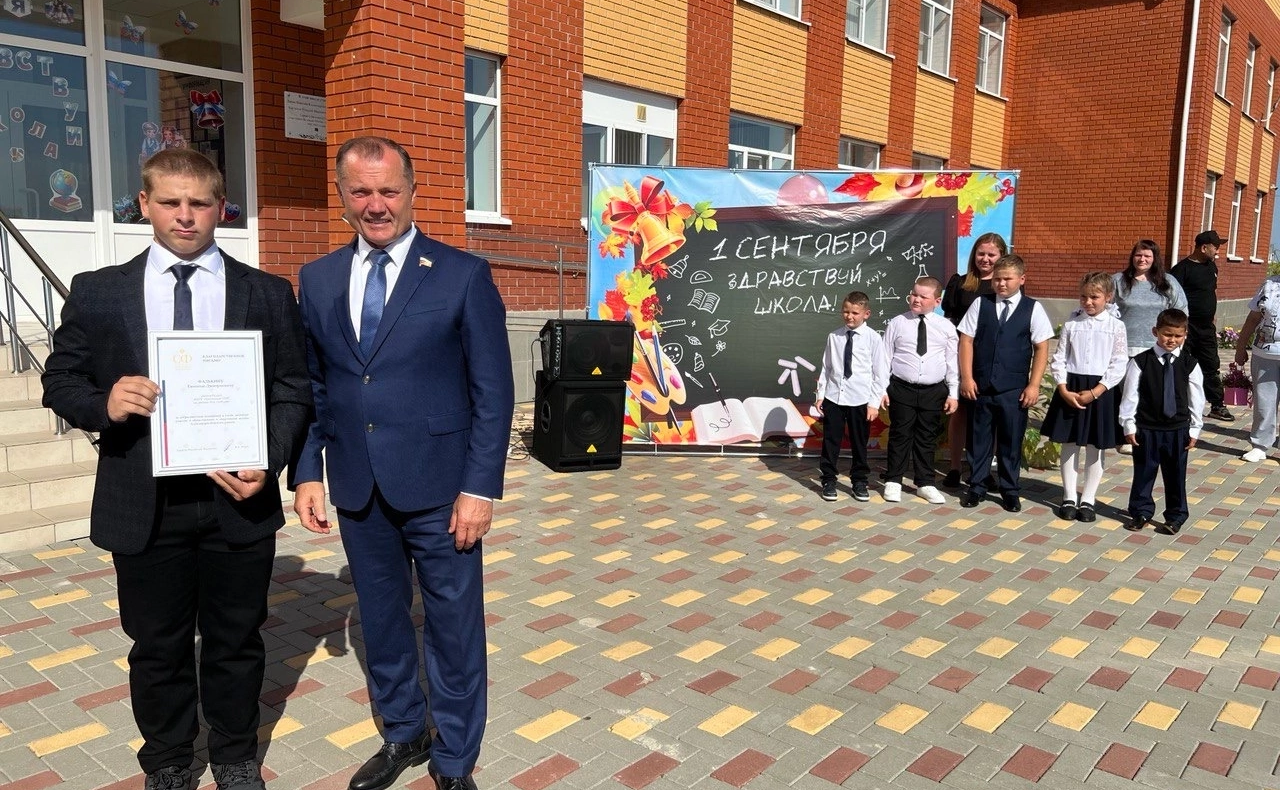 Игорь Мурог принял участие в торжественных мероприятиях, приуроченных ко Дню знаний, в Ряжском округе и Александро-Невском районе