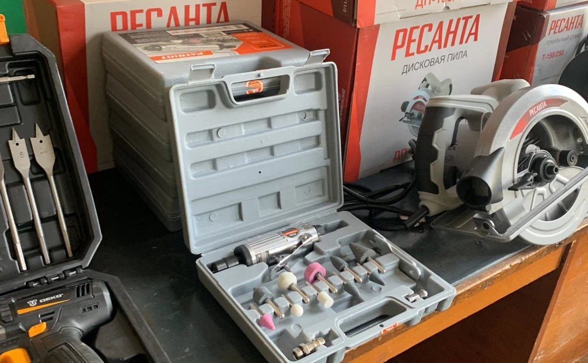 Игорь Кастюкевич посетил школы, где уже оборудованы классы труда