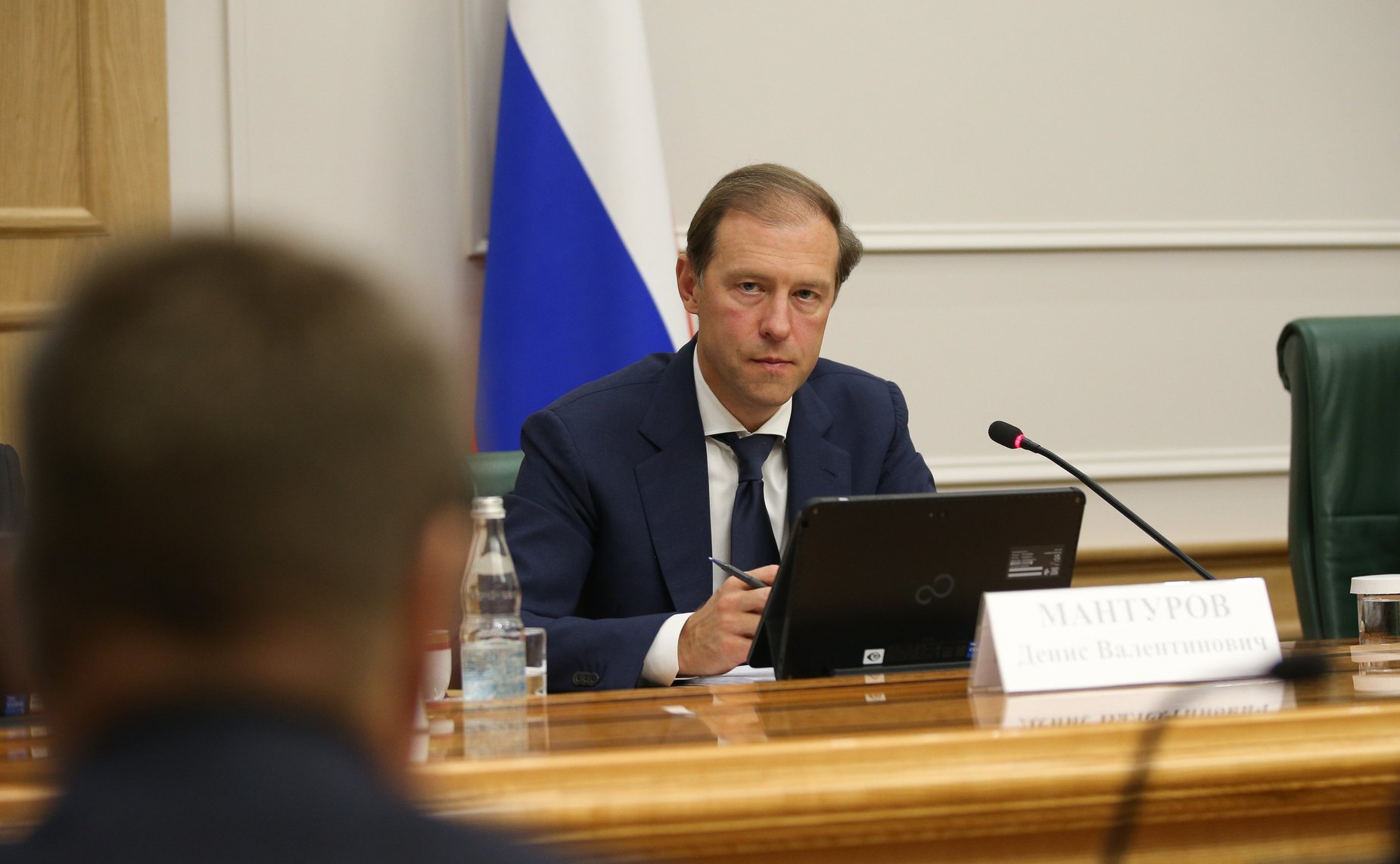 Встреча сенаторов Российской Федерации с Министром промышленности и торговли РФ Денисом Мантуровым в формате «Открытого диалога»