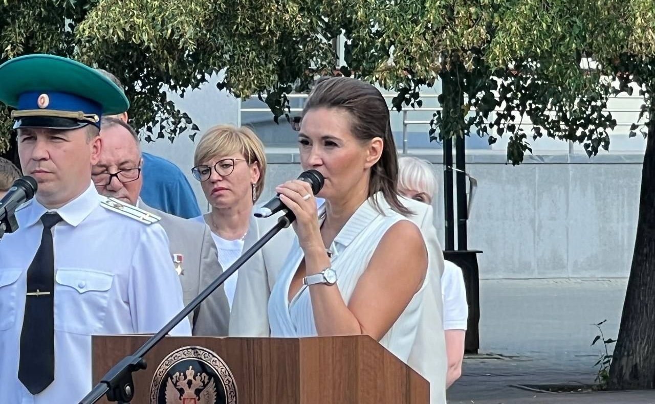 Маргарита Павлова приняла участие в церемонии передачи в челябинский музей капсулы с землей с мест сражений на Курской дуге