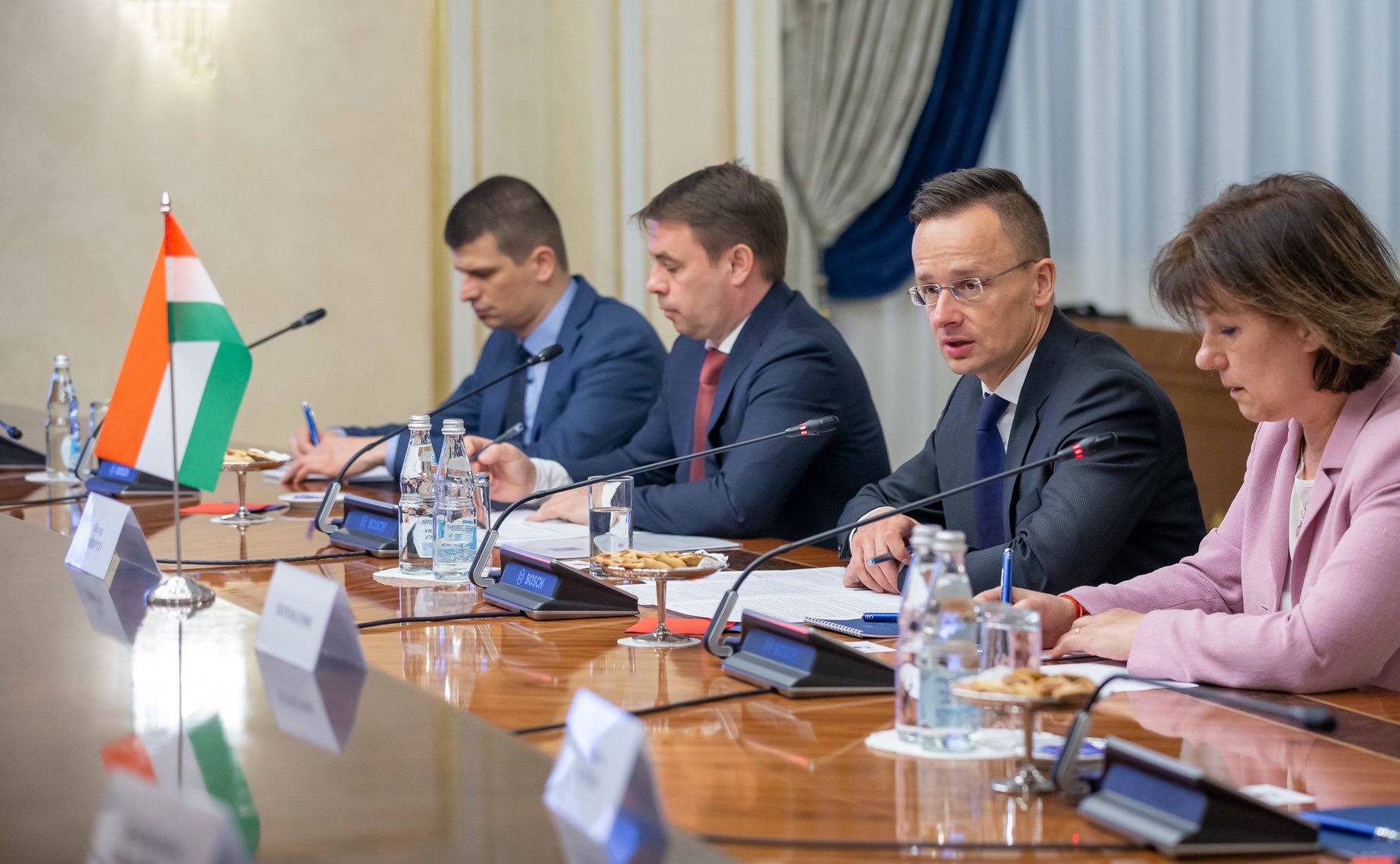 Встреча Николая Федорова с Министром внешнеэкономических связей и иностранных дел Венгрии Петером Сийярто