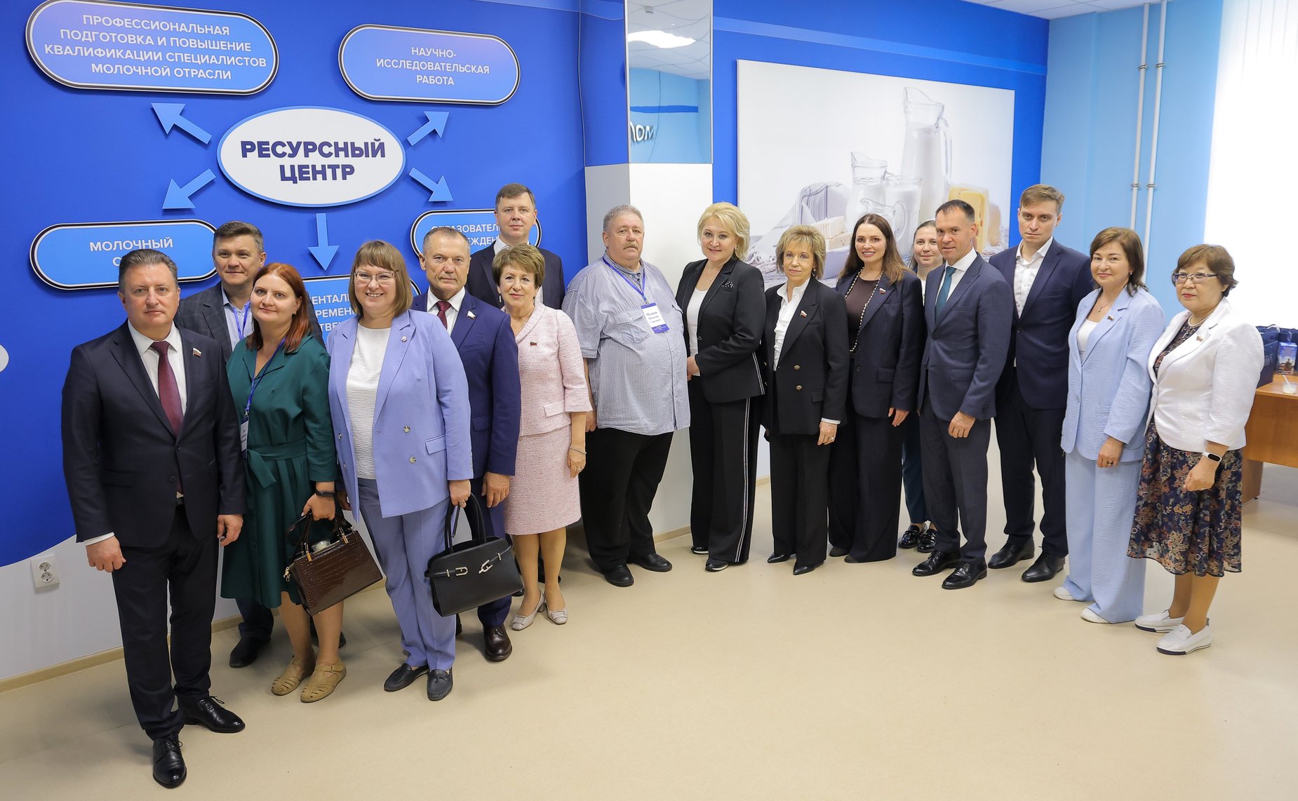 Выездное заседание Комитета СФ по науке, образованию и культуре «Развитие системы непрерывного образования для обеспечения технологического лидерства региона (на примере Вологодской области)». ВГМХА