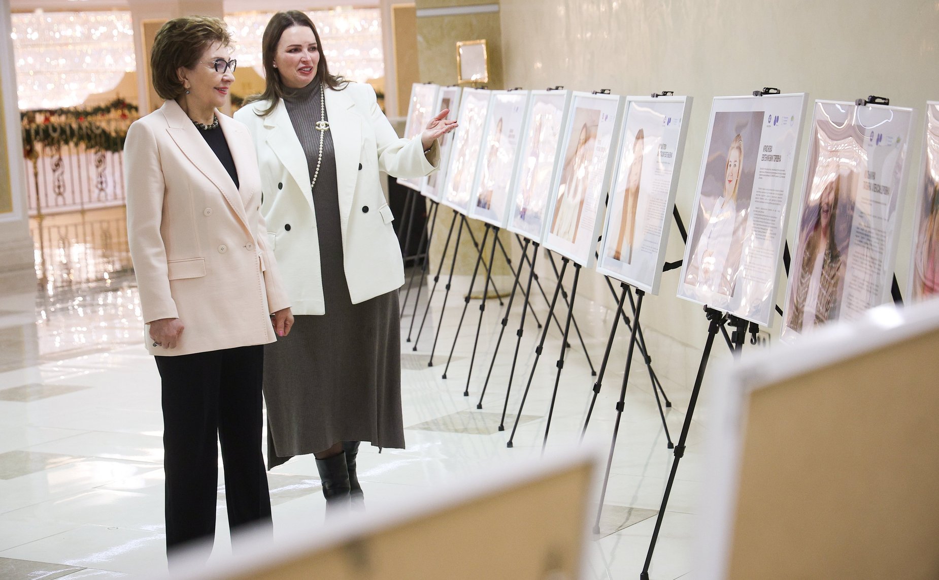 В Совете Федерации открылась выставка «Женские лица российской атомной промышленности»