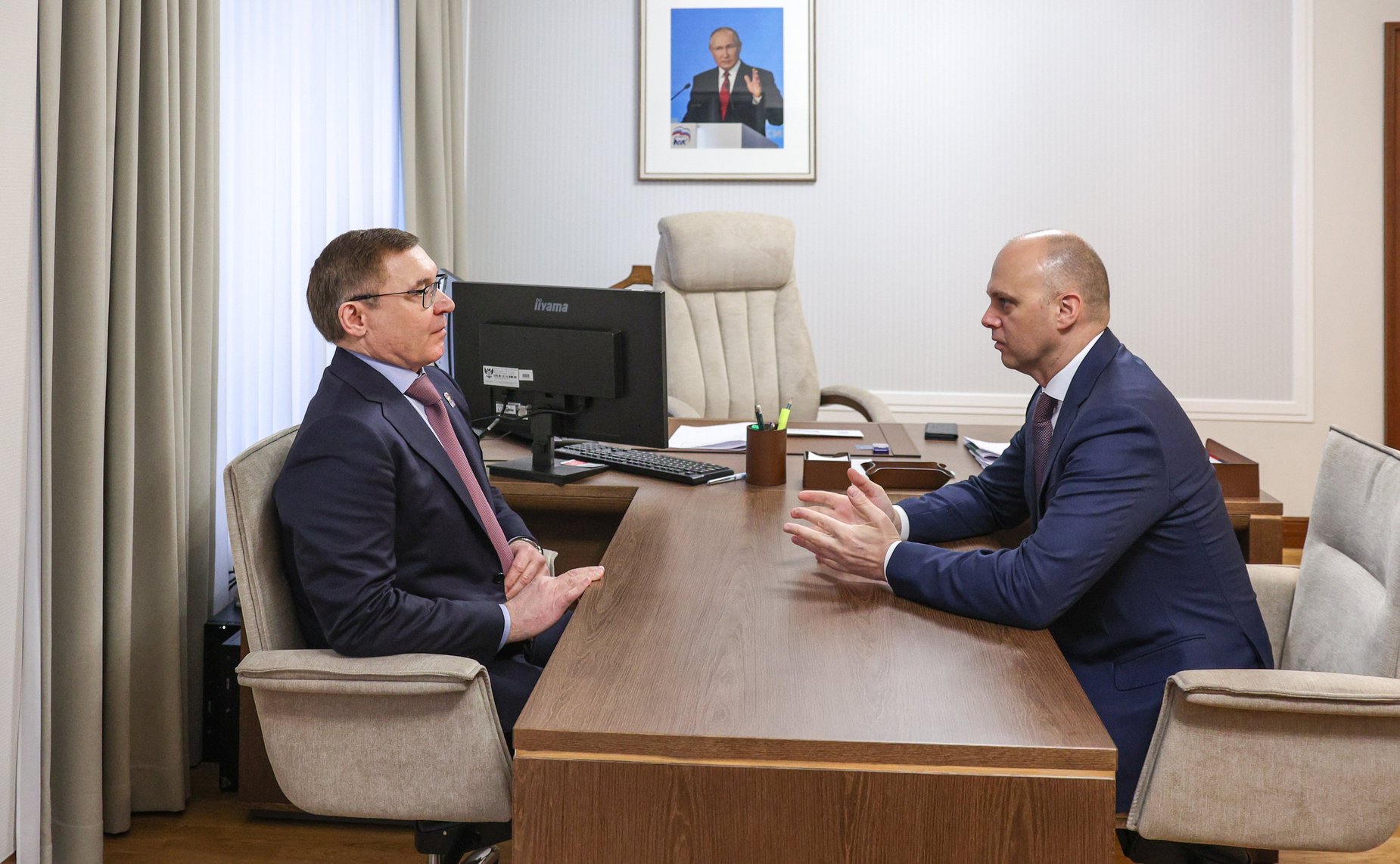 Первый заместитель Председателя Совета Федерации Владимир Якушев провел встречу с губернатором Калининградской области Алексеем Беспрозванных