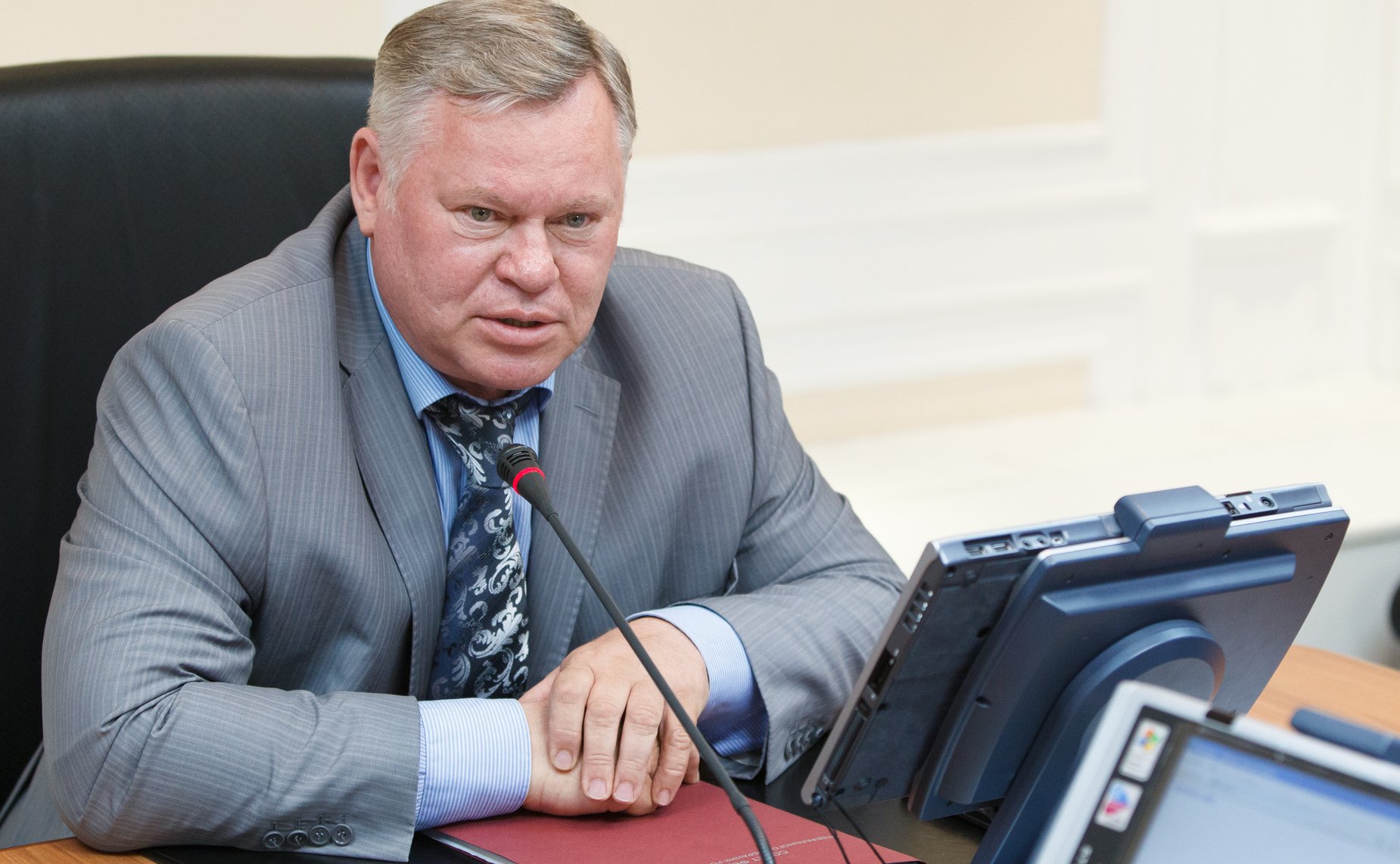 Совещание Комитета СФ по бюджету и финансовым рынким на тему 