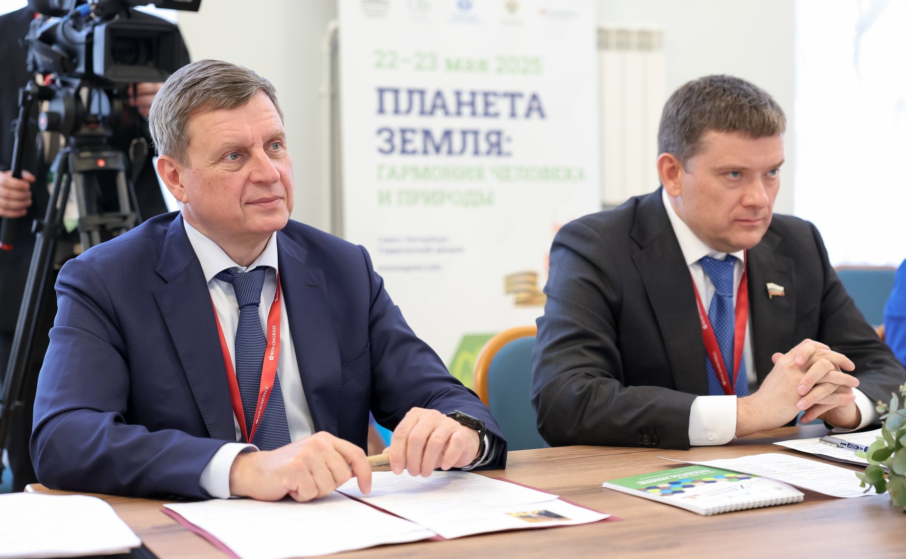 Встреча заместителя Председателя СФ Николая Журавлева с заместителем Председателя Национального собрания Лаосской Народно-Демократической Республики