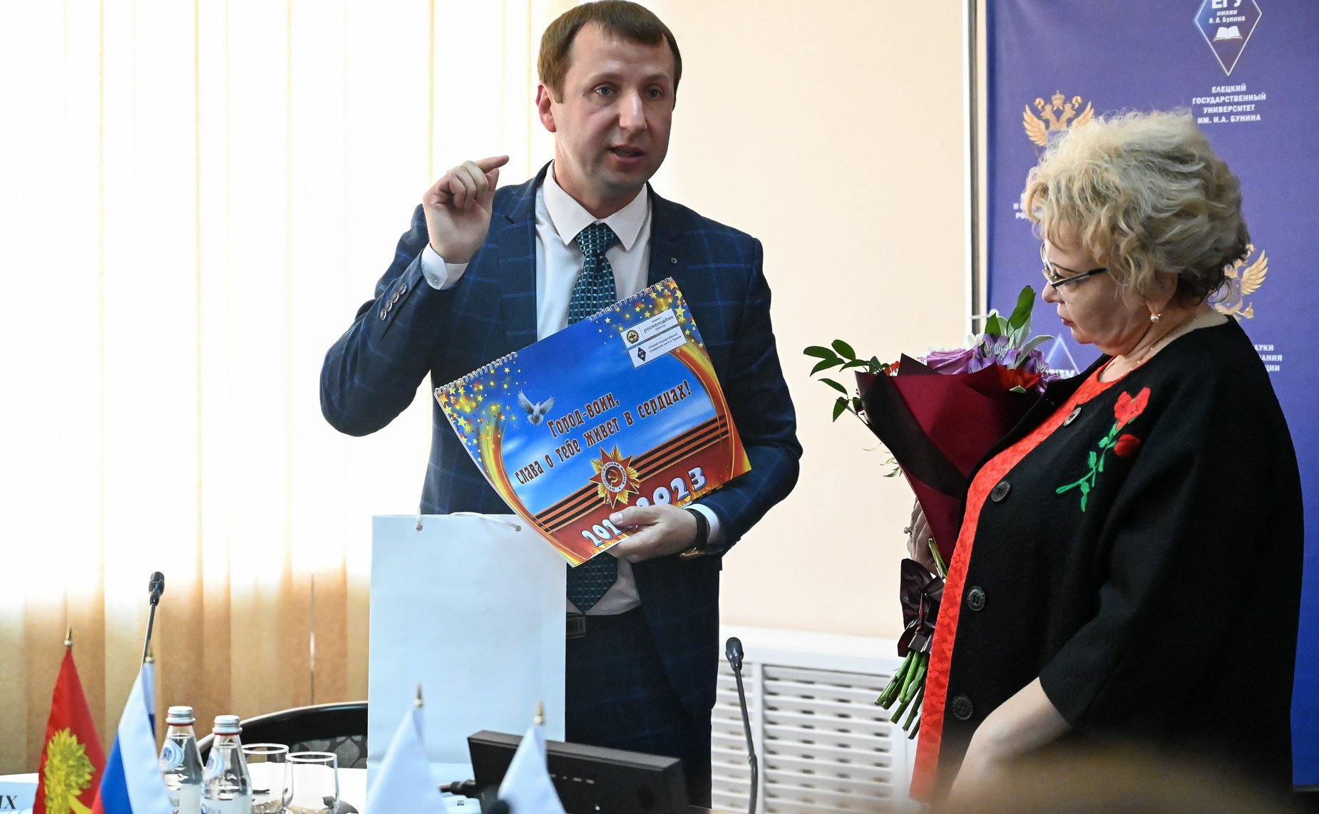 Оксана Хлякина посетила город Елец Липецкой области и вместе с главой города провели осмотр школ, медицинского колледжа и других социально значимых учреждений