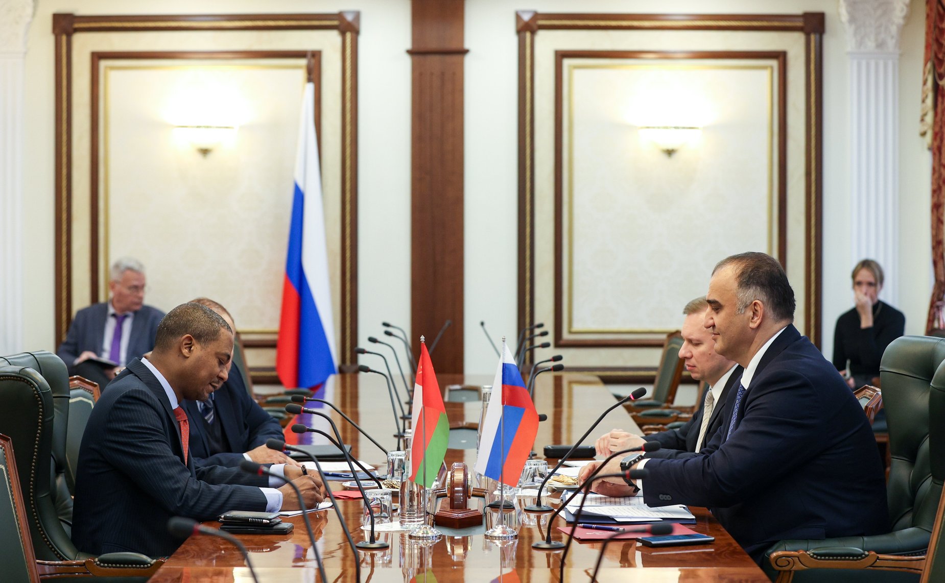 Мохмад Ахмадов провел встречу с Чрезвычайным и Полномочным Послом Султаната Оман в Российской Федерации Хамудом Салимом Абдуллой Аль Тувайхом