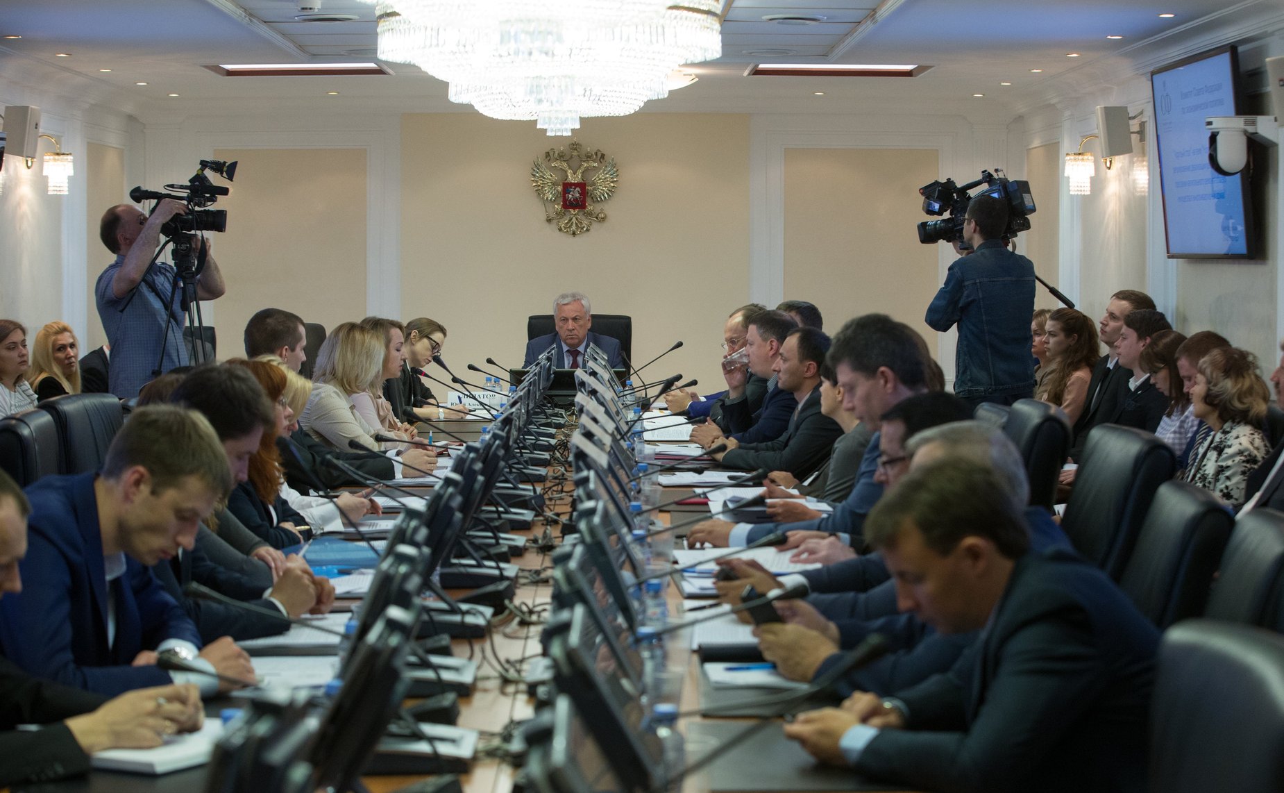 «Круглый стол» на тему «Нормативное регулирование реализации региональных программ капитального ремонта общего имущества в многоквартирных домах»