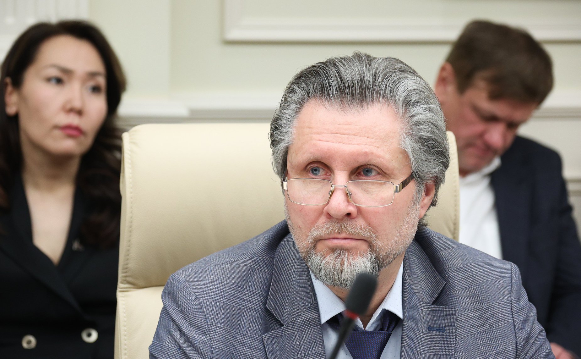 Круглый стол на тему «Санитарная авиация на территориях Дальнего Востока и Арктики: нормативное регулирование деятельности, состояние и проблемы»