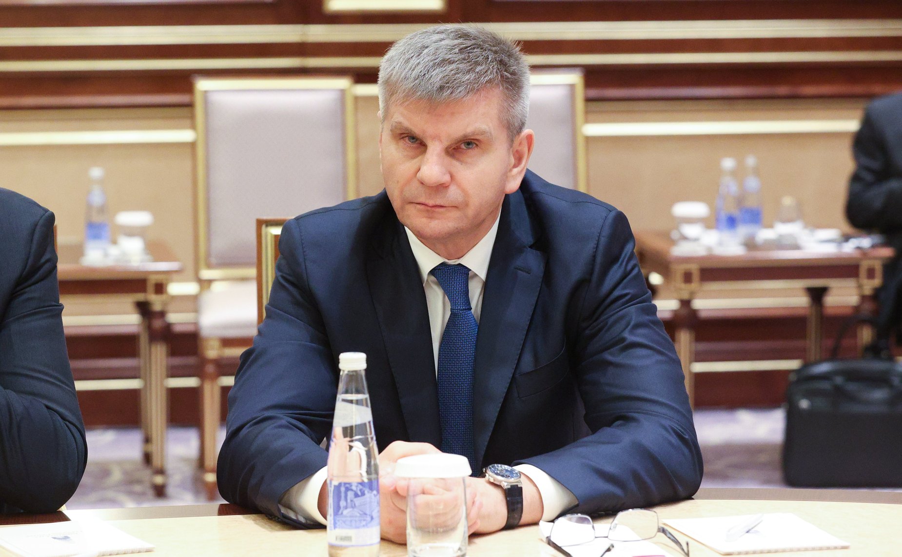 Геннадий Голов