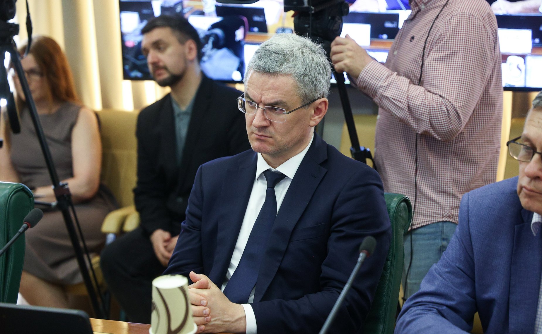 Заседание Комиссии Совета Федерации по информационной политике и взаимодействию со СМИ «Человек как автор информационной революции или как раб информационной революции? Поиск баланса»