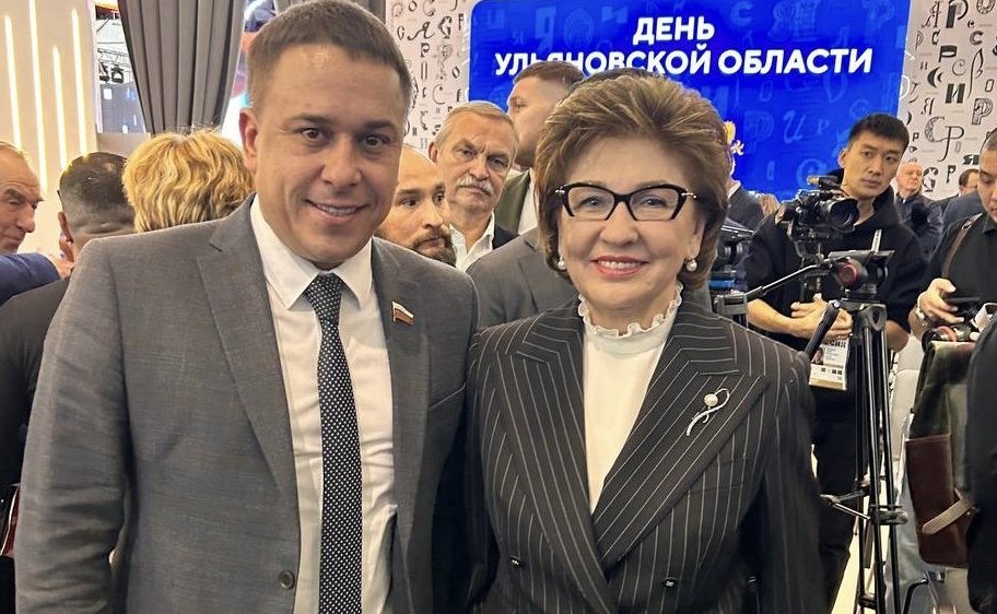 Айрат Гибатдинов и Сергей Рябухин приняли участие в открытии экспозиции Ульяновской области в рамках выставки-форума «Россия» на ВДНХ