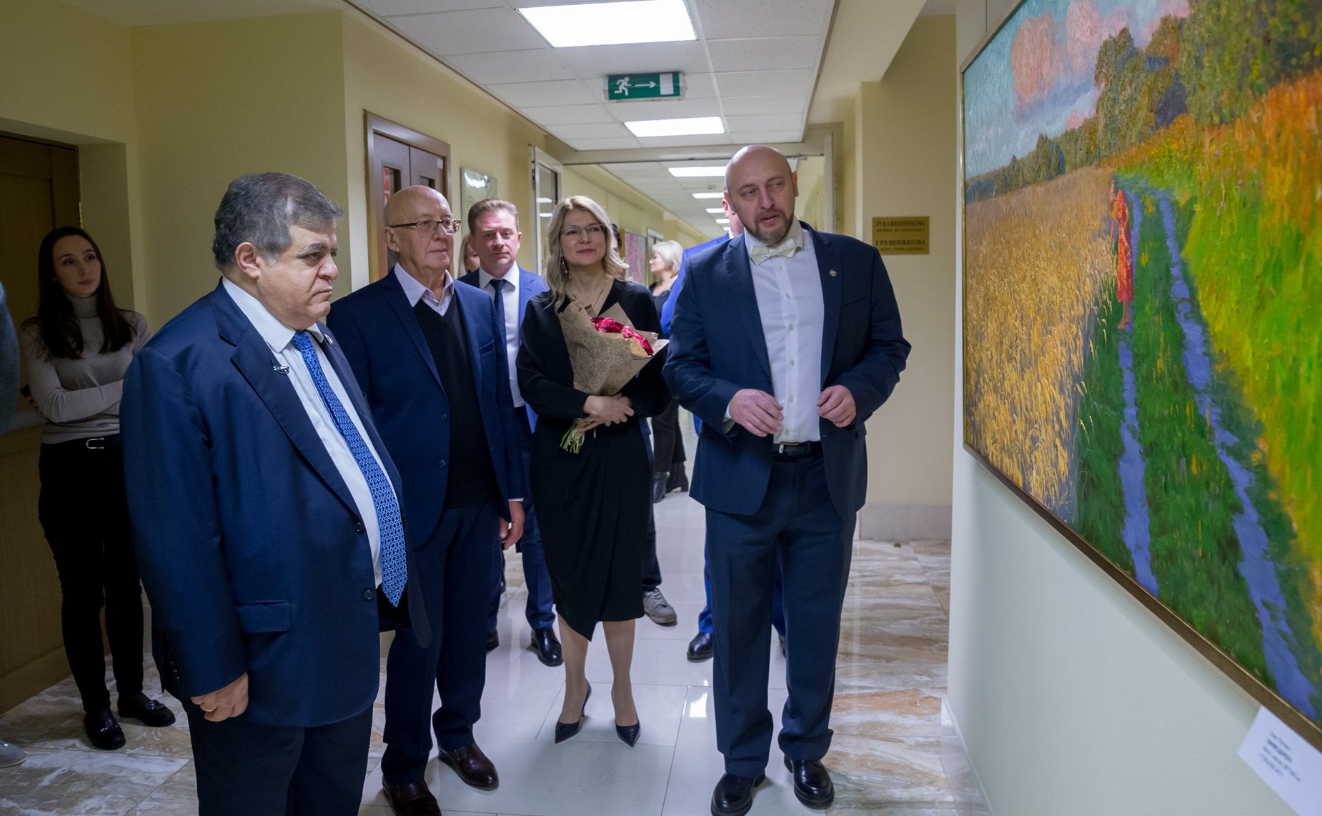 Открытие в Совете Федерации художественной выставки «Подмосковные вечера»