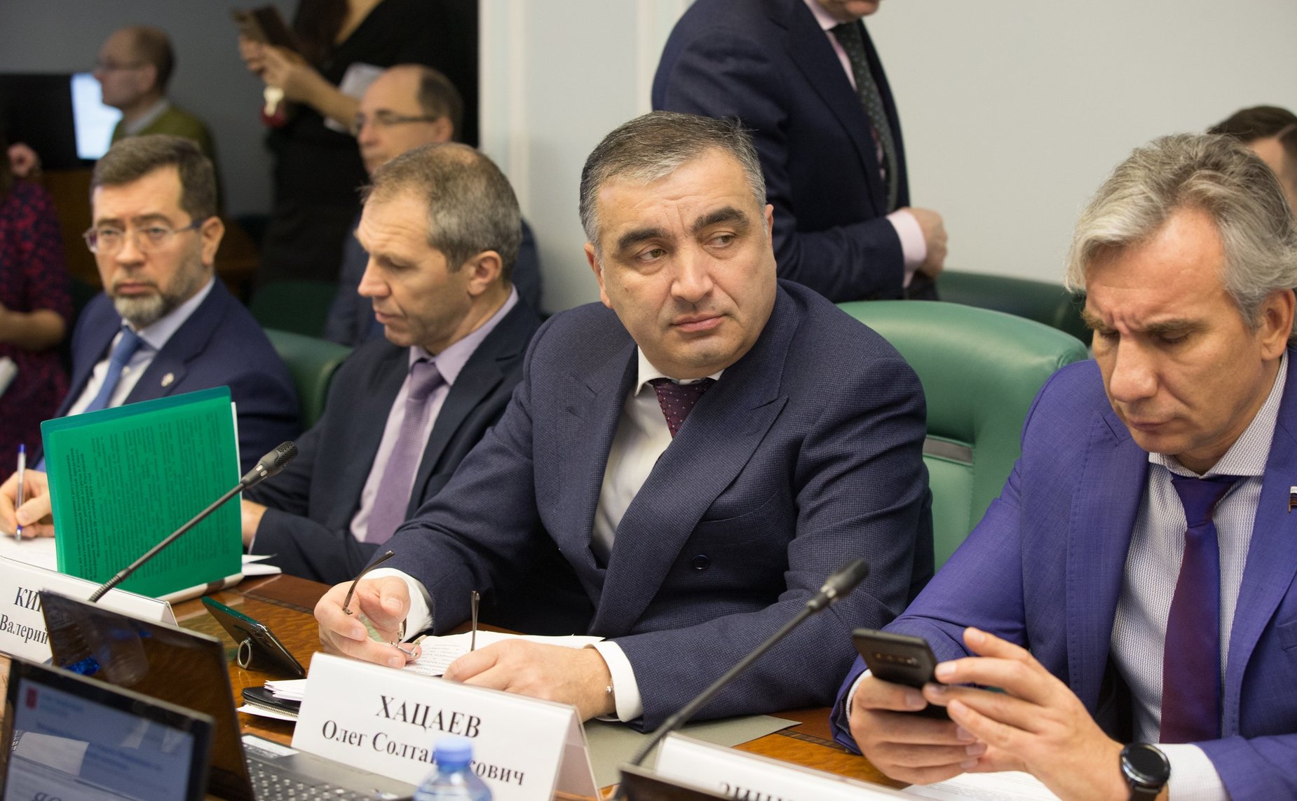 Олег Хацаев