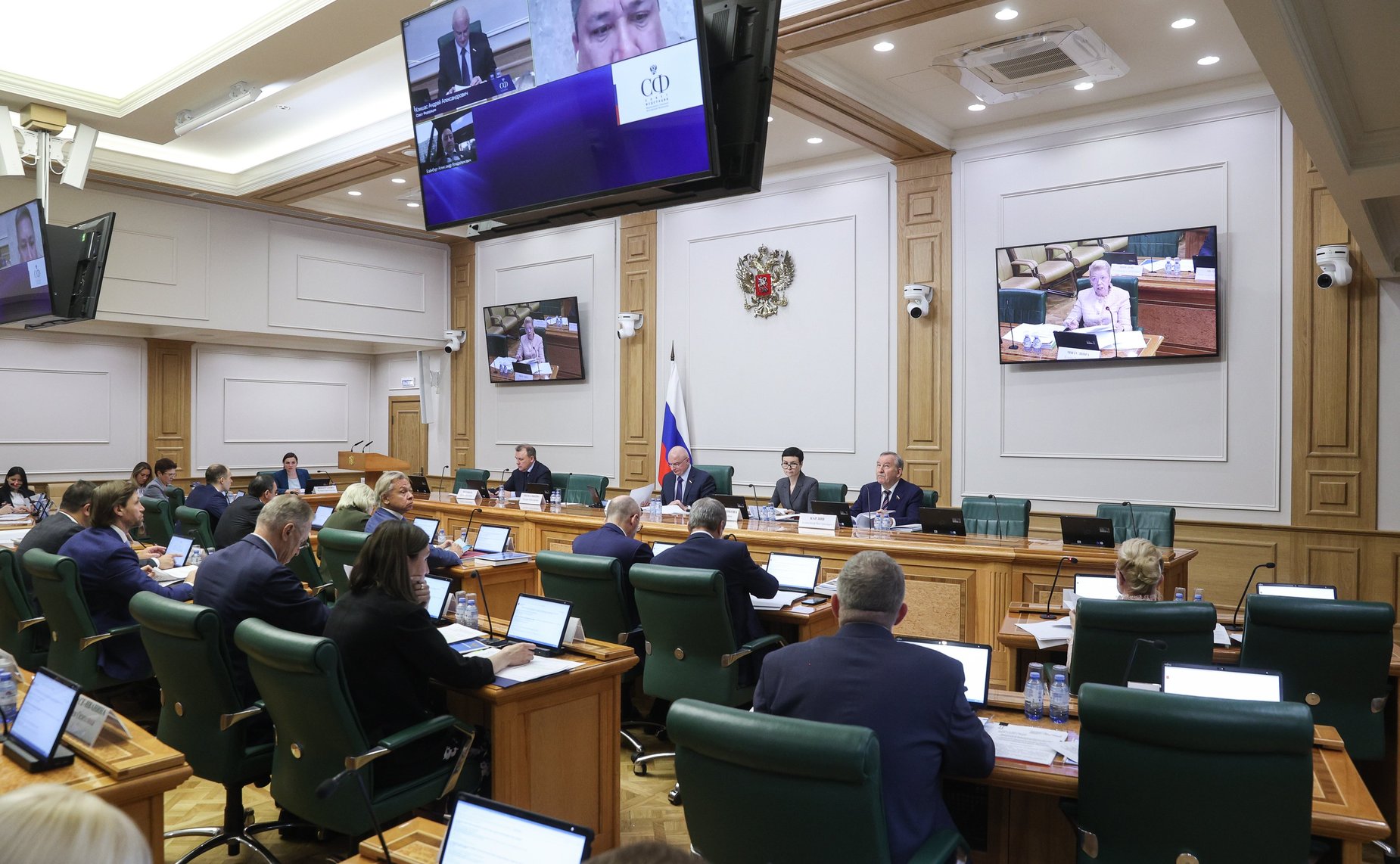 Заседание Комитета СФ по конституционному законодательству государственному строительству