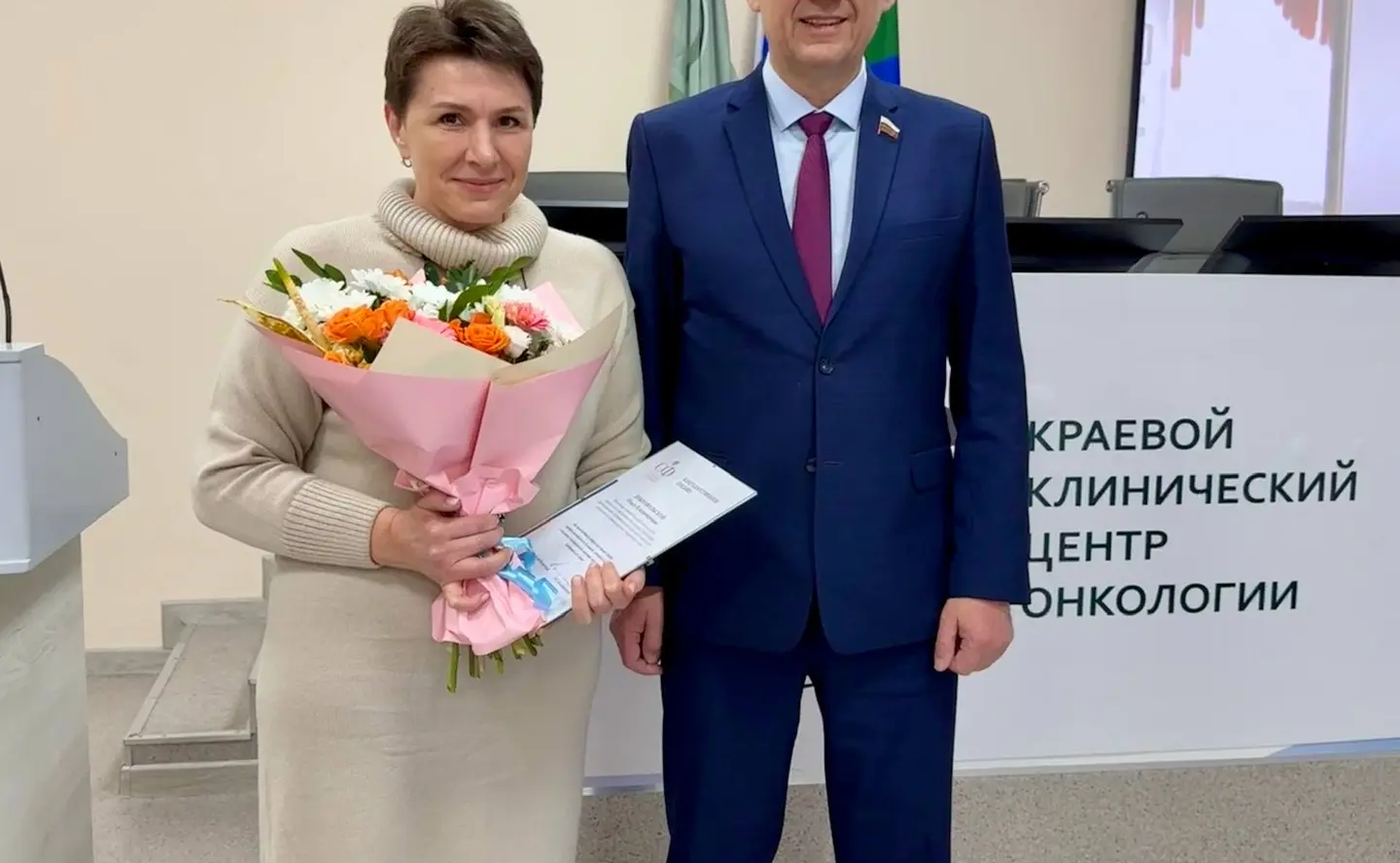 Виктор Калашников провел встречу в краевом клиническом центре онкологии в Хабаровске, обсудил переоснащение учреждения высокотехнологичным медицинским оборудованием