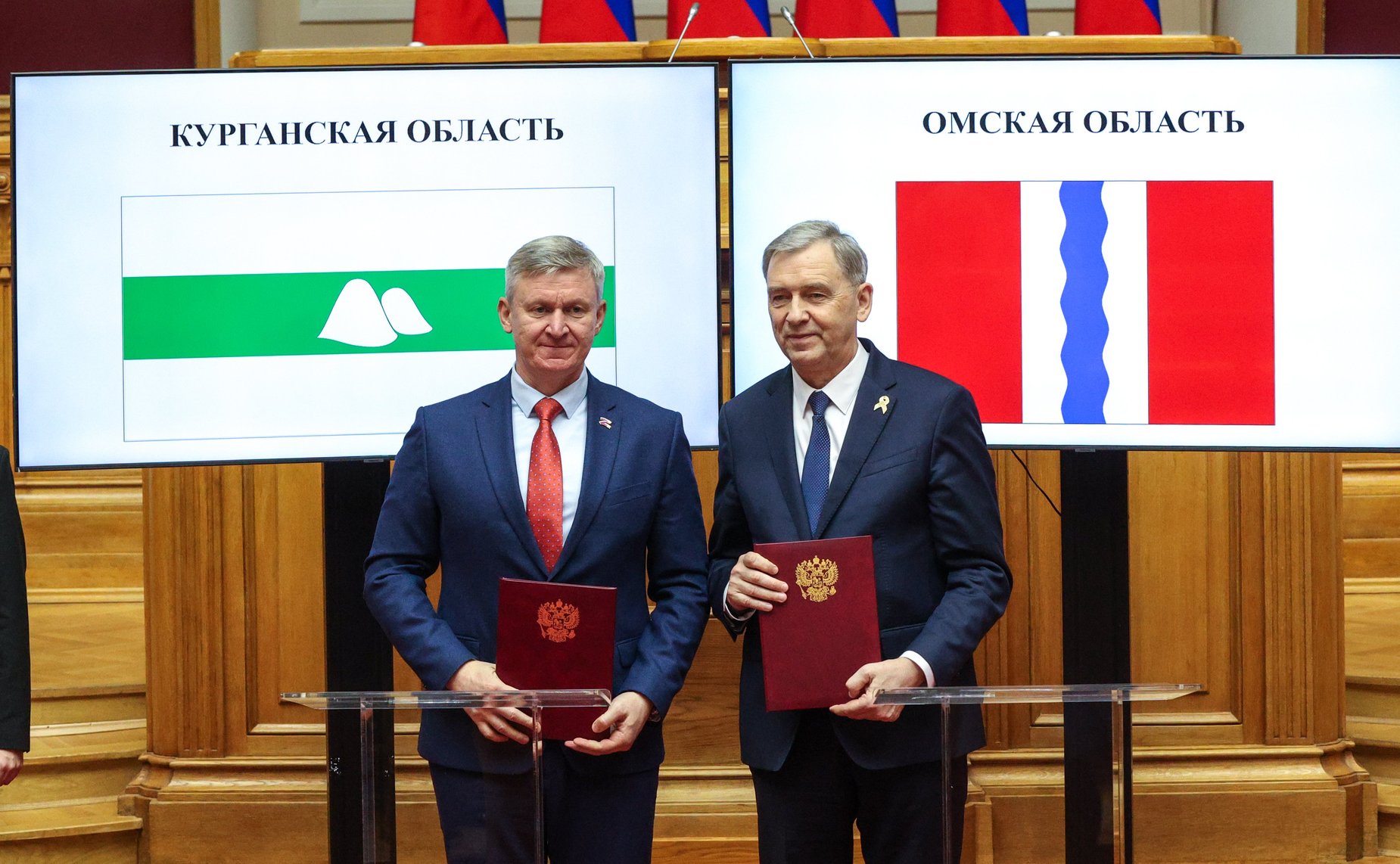 Церемония подписания соглашений о сотрудничестве между законодательными органами субъектов Российской Федерации