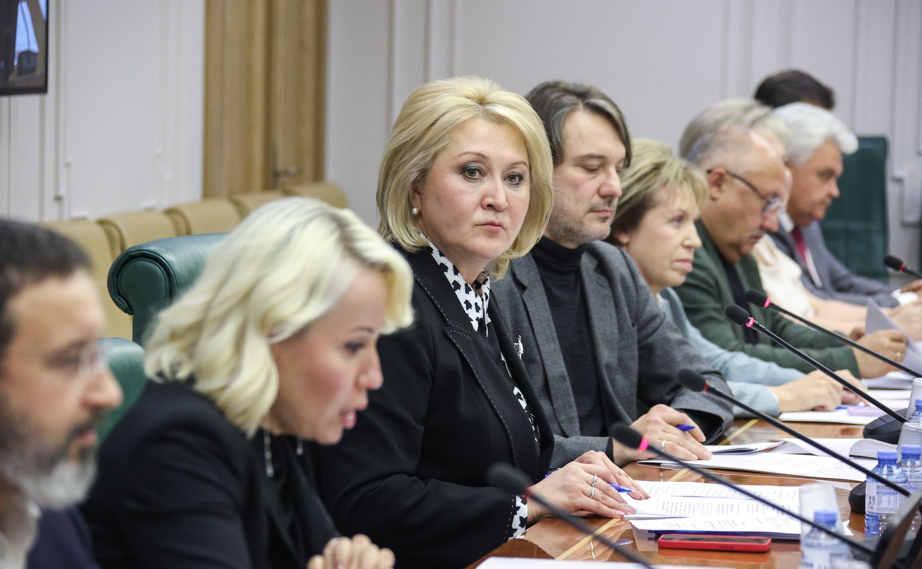 Круглый стол Комитета СФ по науке, образованию и культуре «Образ педагога и наставника в кинематографе, СМИ и рекламе»