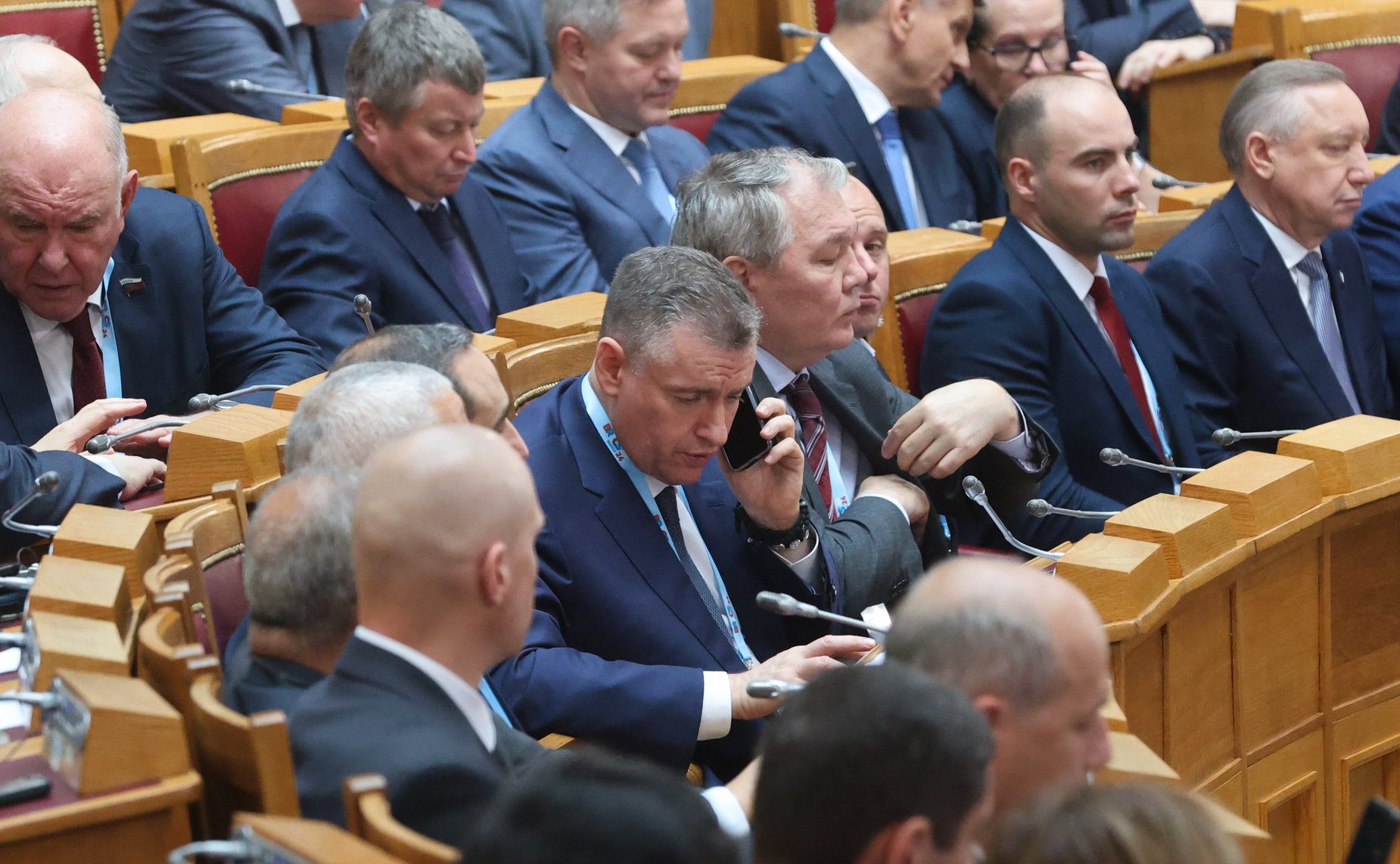 Владимир Путин выступил на пленарном заседании Х Парламентского форума БРИКС