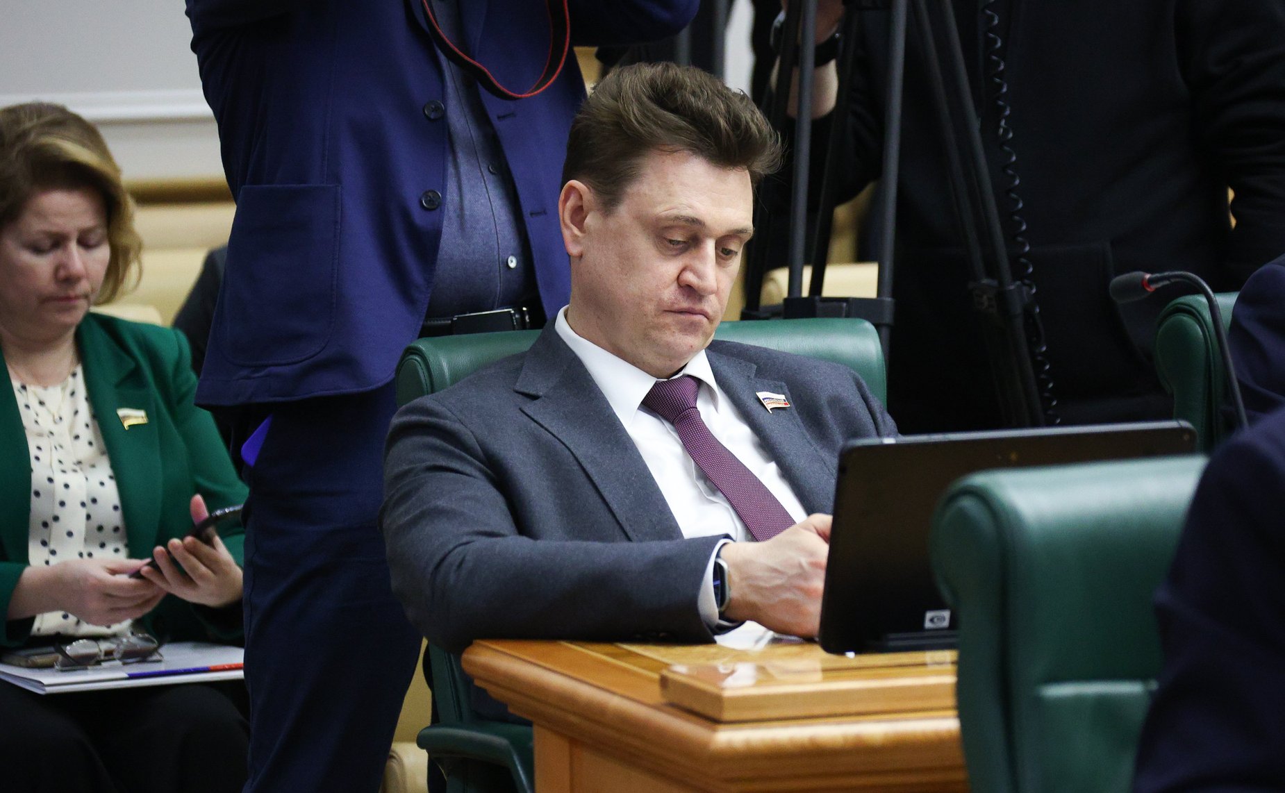 Парламентские слушания на тему «Вопросы повышения эффективности управления многоквартирными домами: основные подходы и предложения»